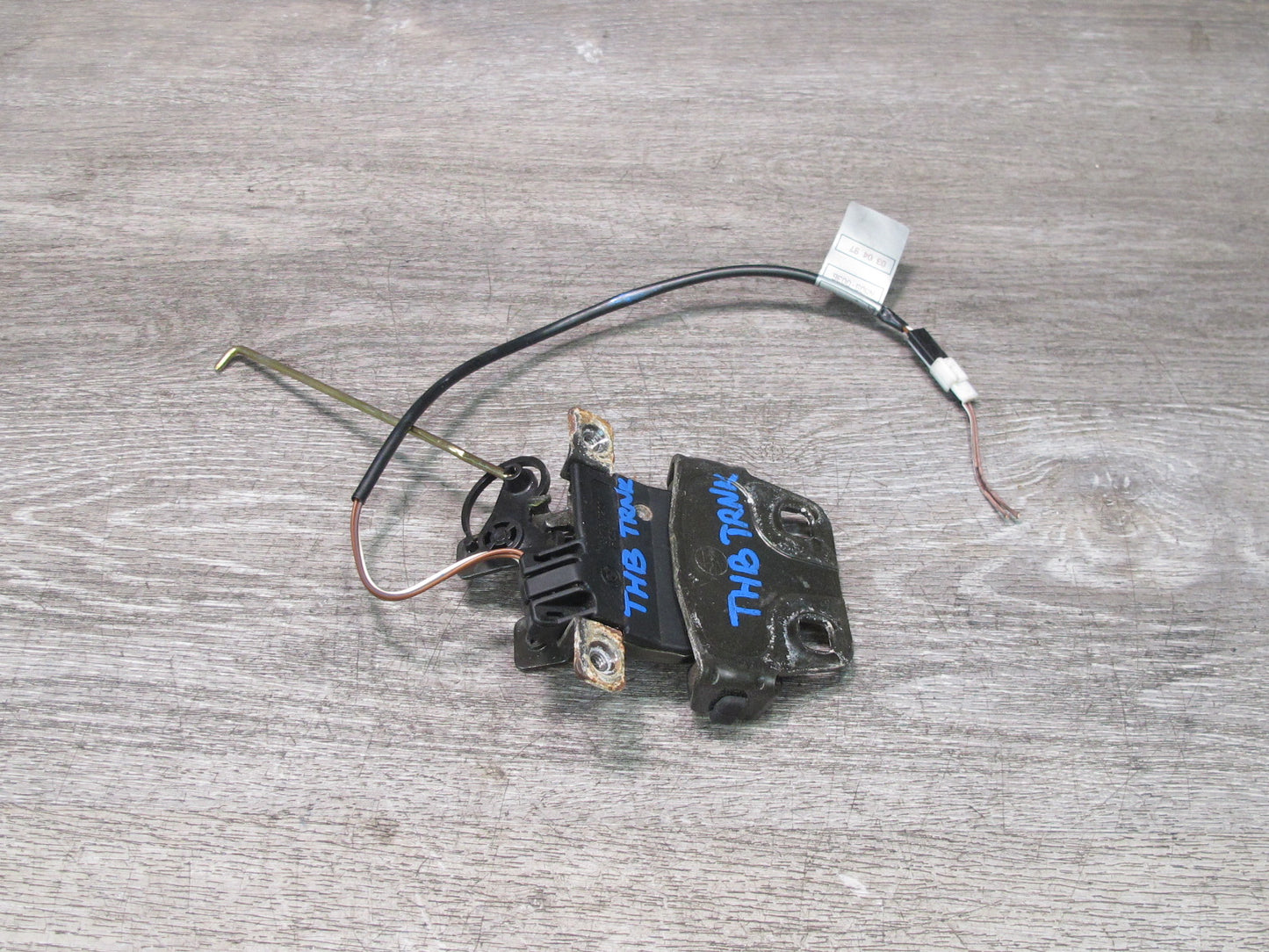 94-99 BMW E36 325CI 328CI Rear Trunk Lid Lock Latch Actuator 8173721 OEM