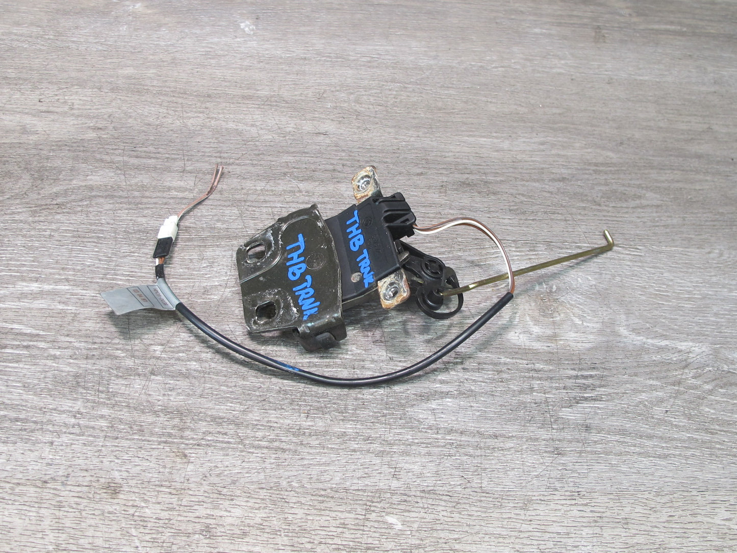 94-99 BMW E36 325CI 328CI Rear Trunk Lid Lock Latch Actuator 8173721 OEM