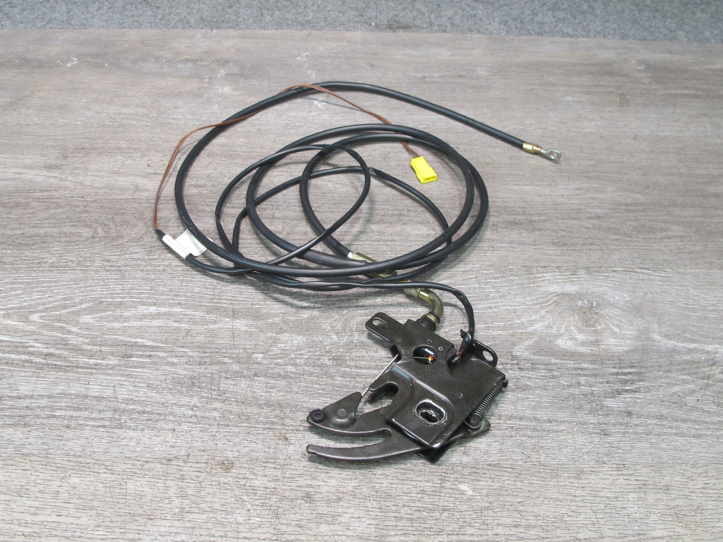 94-99 BMW E36 Convertible TOP Roof Compartment Tonneau Lock Latch Set OEM