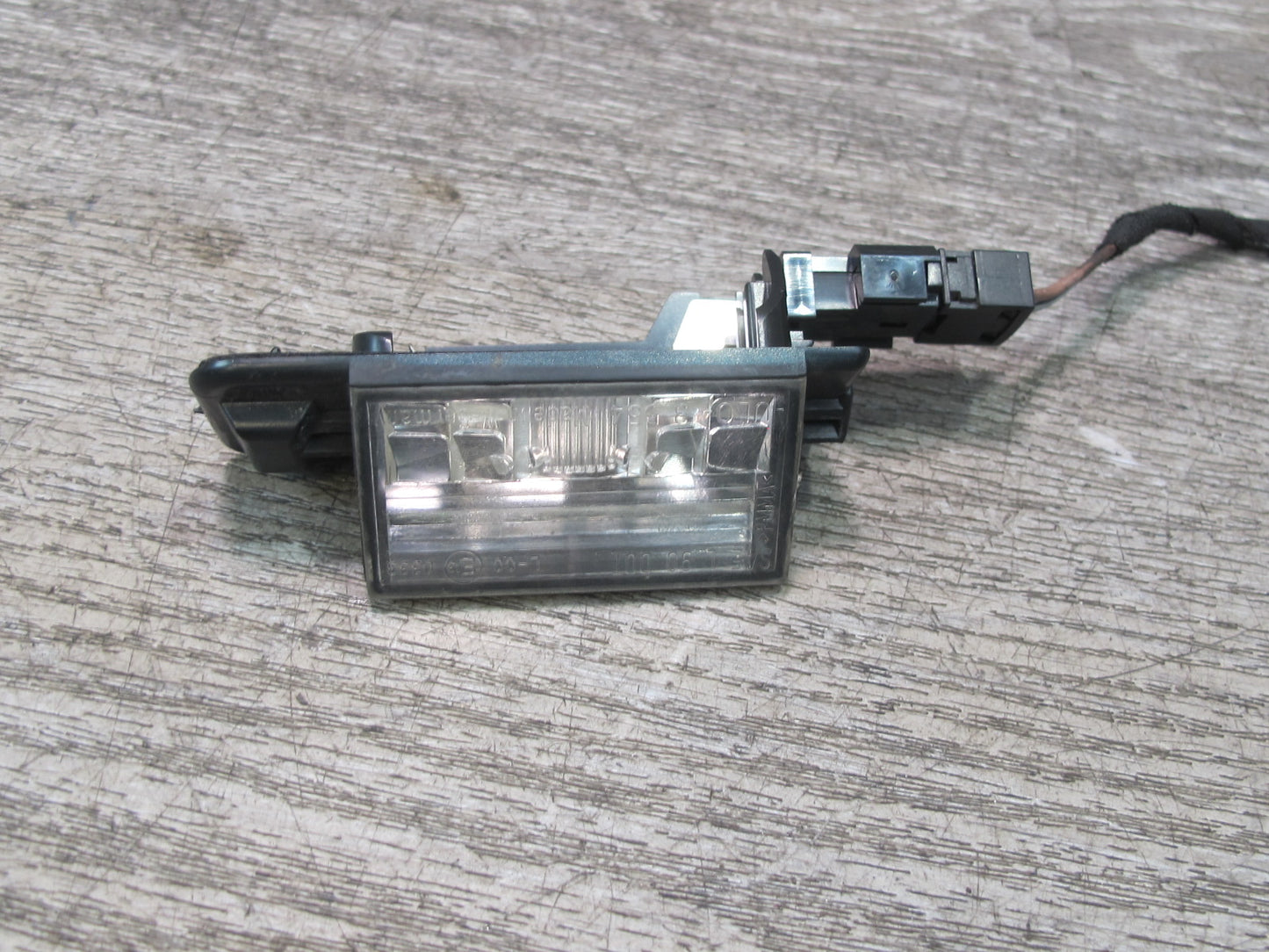 94-99 BMW E36 325iC 328iC Set of 2 Rear Trunk Lid License Plate Light Lamp OEM
