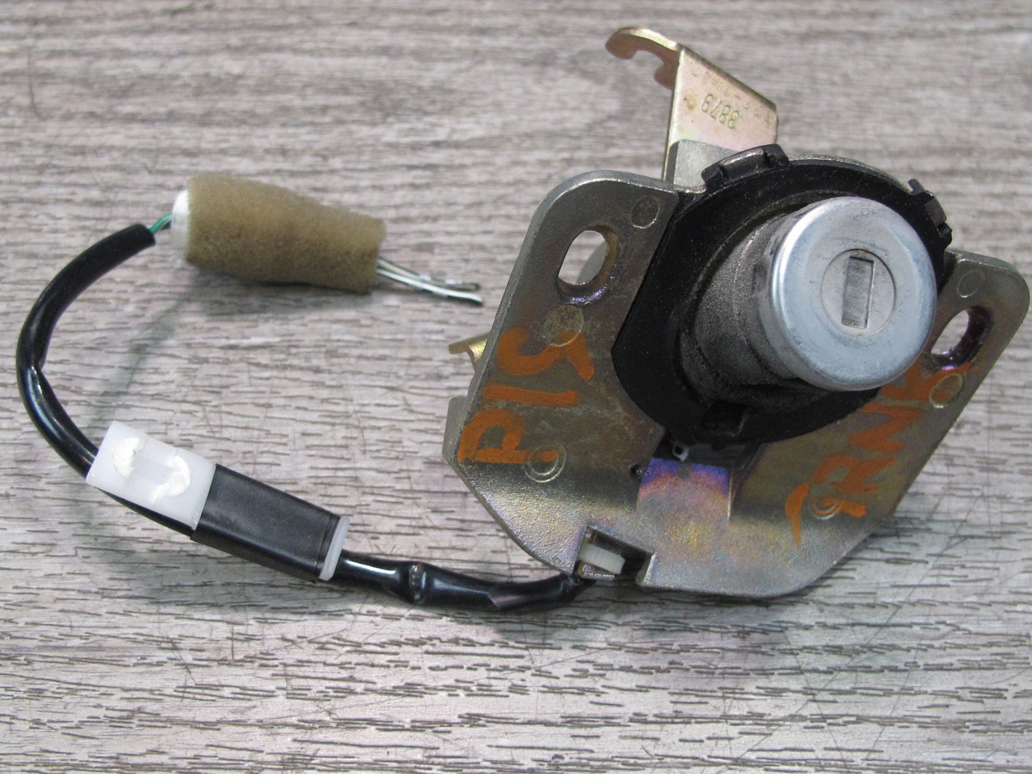 2005 Lexus IS300 Sedan A/T ECM ECU Ignition Door Trunk Glove Lock KEY Set OEM