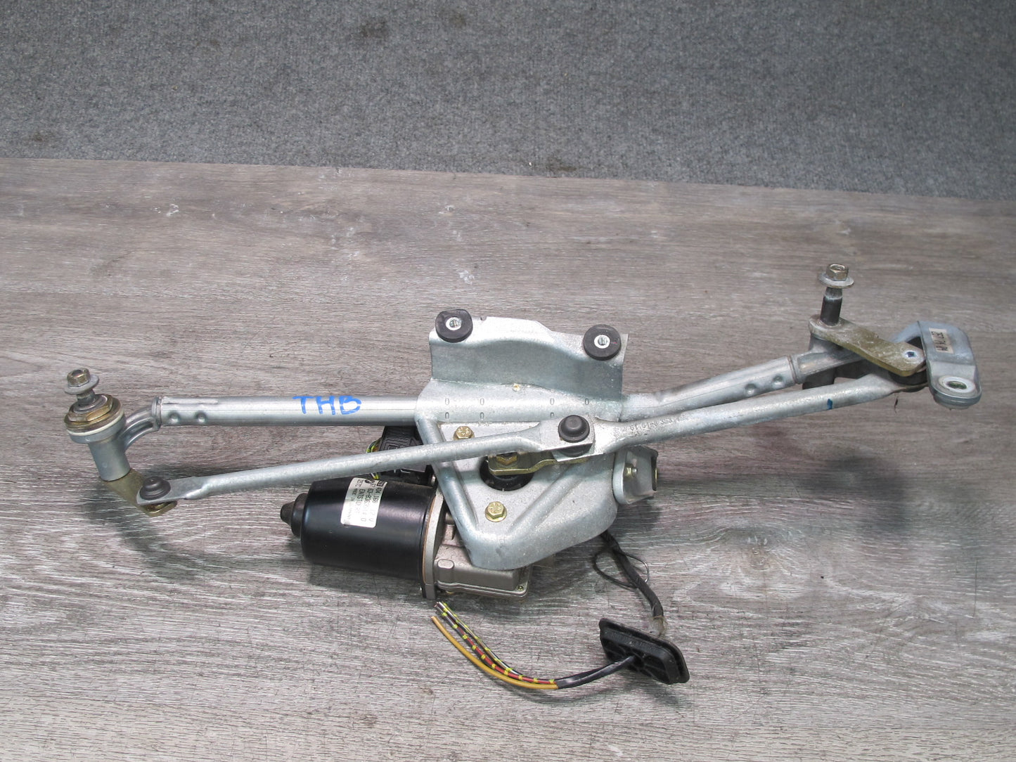 94-99 BMW E36 325iC 328iC Windshield Wiper Transmission Linkage w Motor OEM