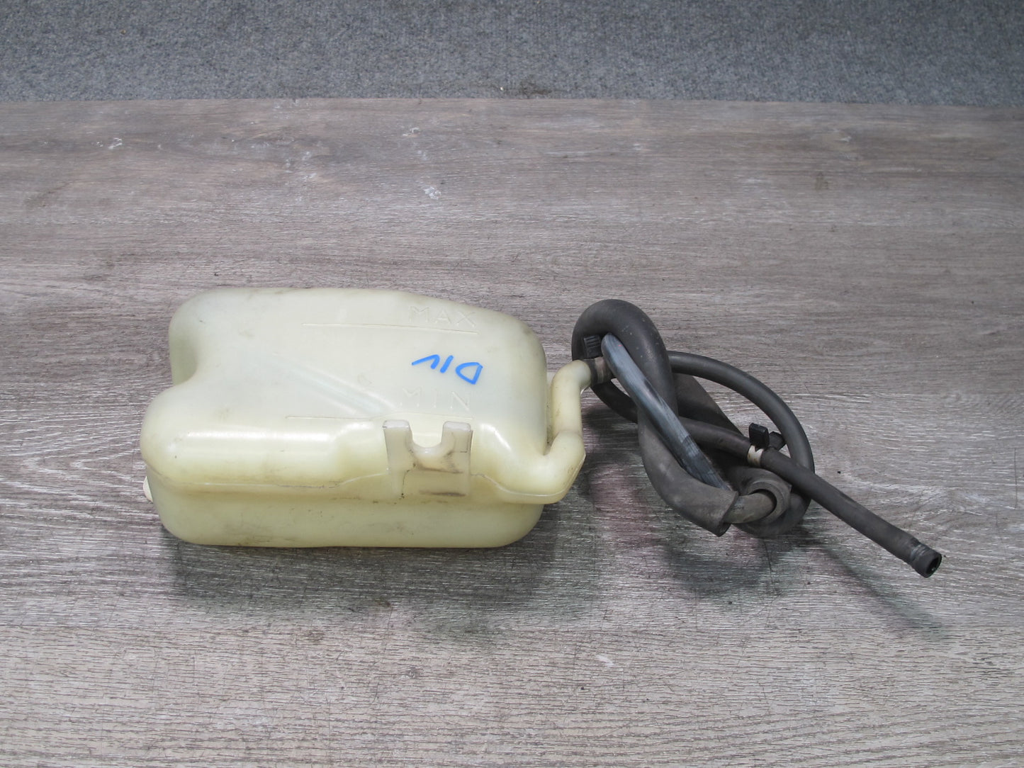99-01 Isuzu Vehicross Engine Coolant Expansion Overflow Tank Reservoir OEM
