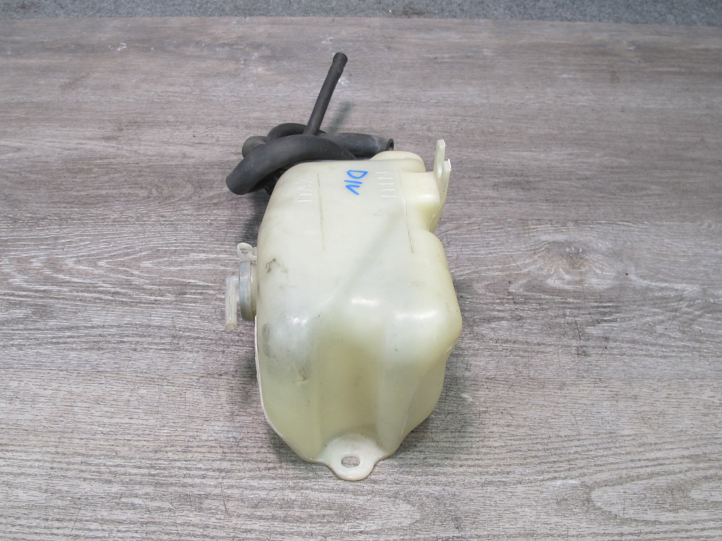 99-01 Isuzu Vehicross Engine Coolant Expansion Overflow Tank Reservoir OEM