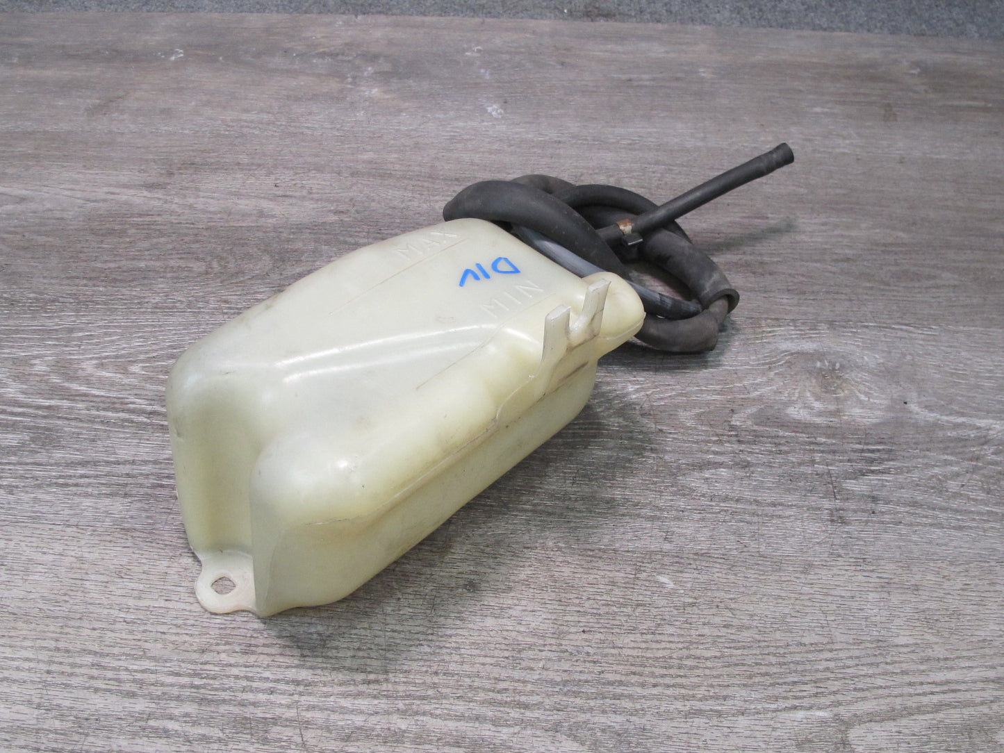 99-01 Isuzu Vehicross Engine Coolant Expansion Overflow Tank Reservoir OEM