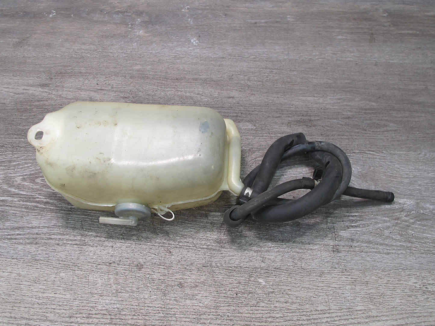 99-01 Isuzu Vehicross Engine Coolant Expansion Overflow Tank Reservoir OEM