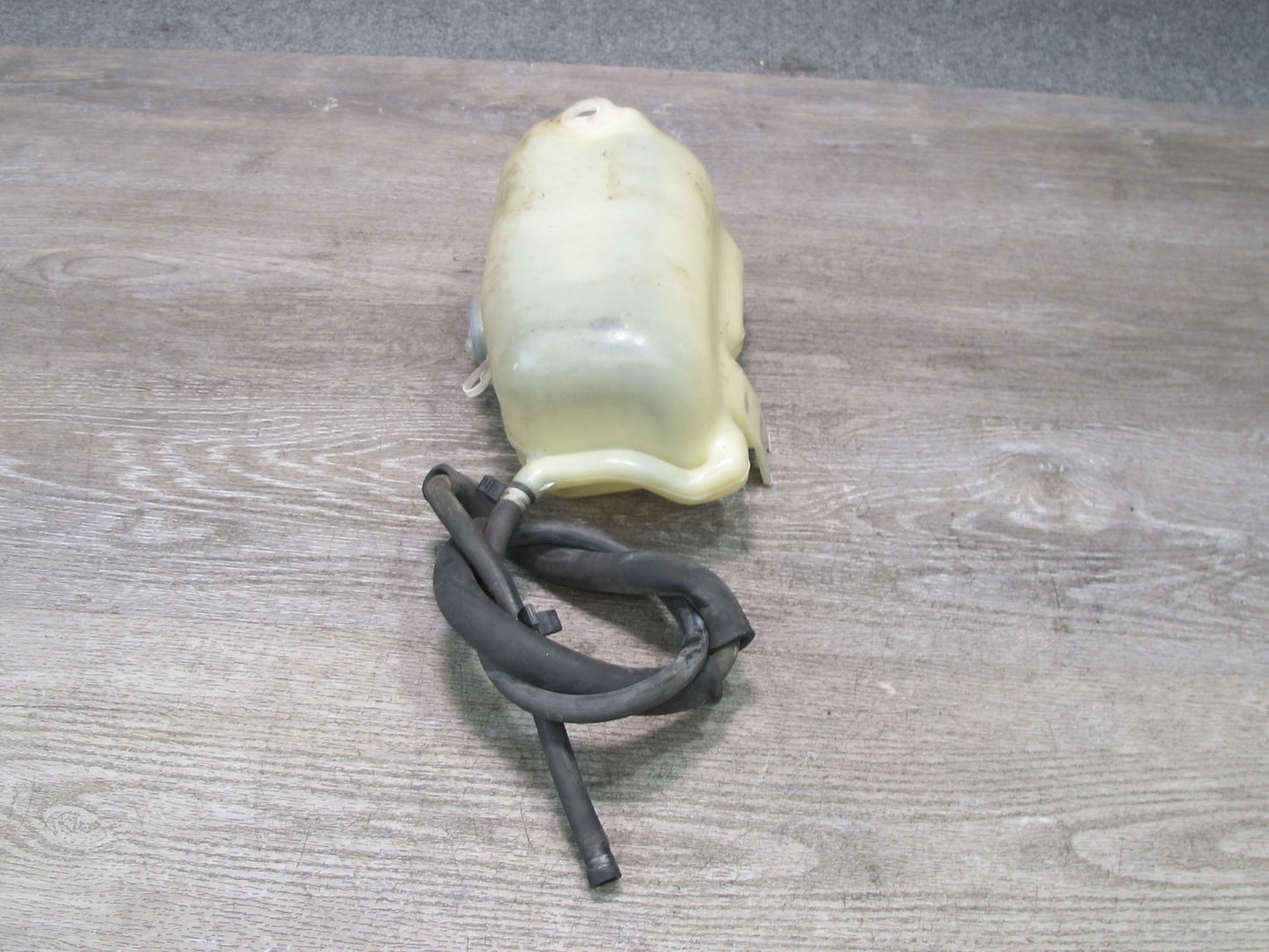 99-01 Isuzu Vehicross Engine Coolant Expansion Overflow Tank Reservoir OEM
