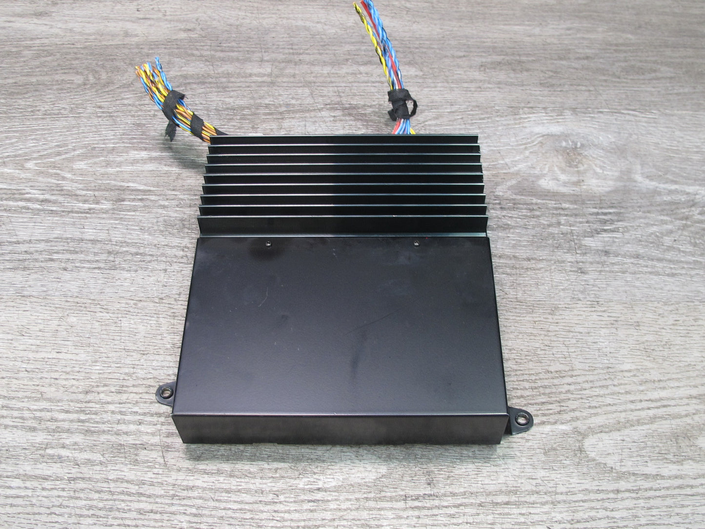 96-99 BMW E36 325iC 328iC Convertible Alpine Audio Amplifier AMP 8371023 OEM
