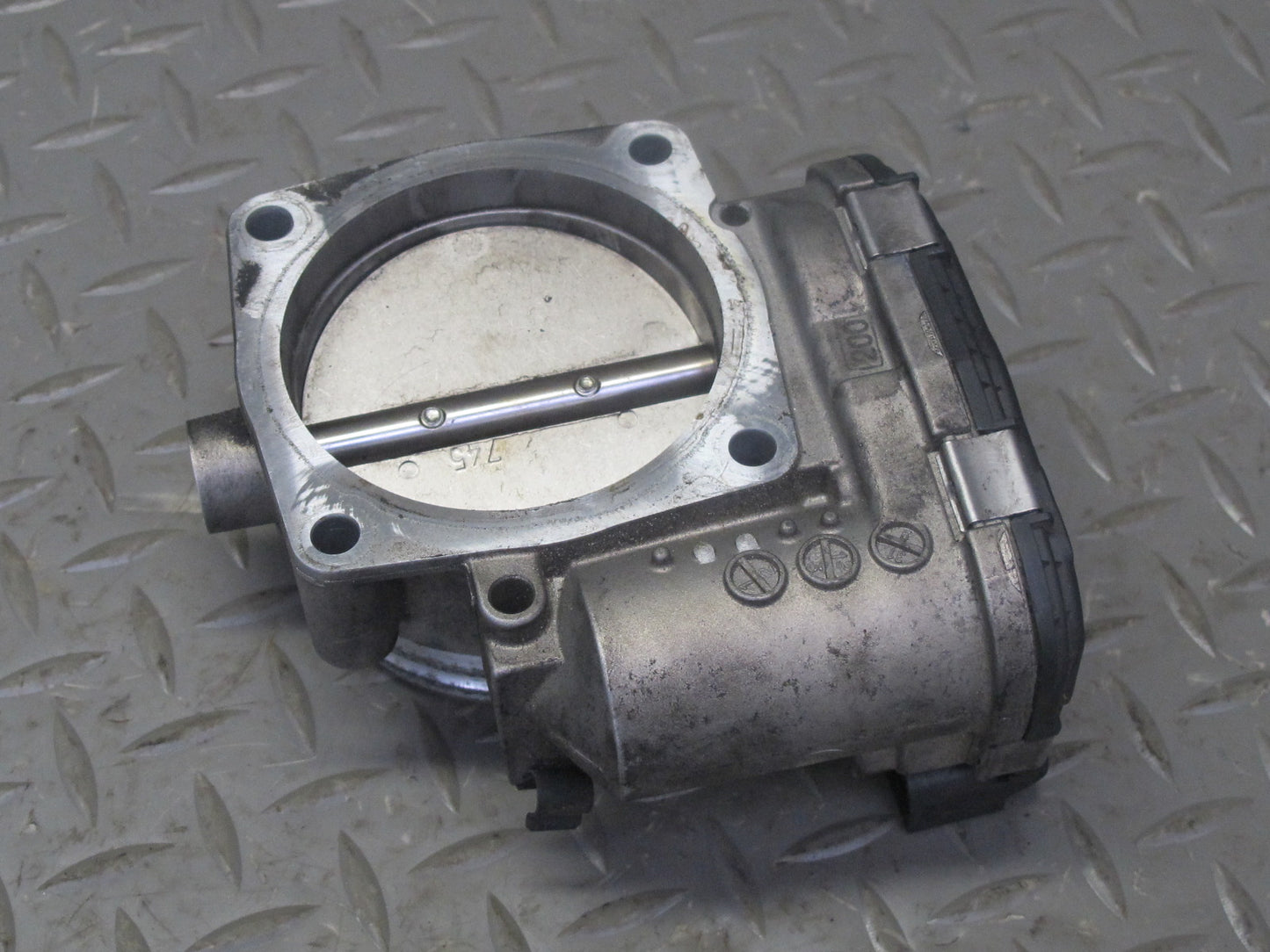 2002-2005 Porsche 911 996 3.6L M96.03  Engine Throttle Body Valve Assembly