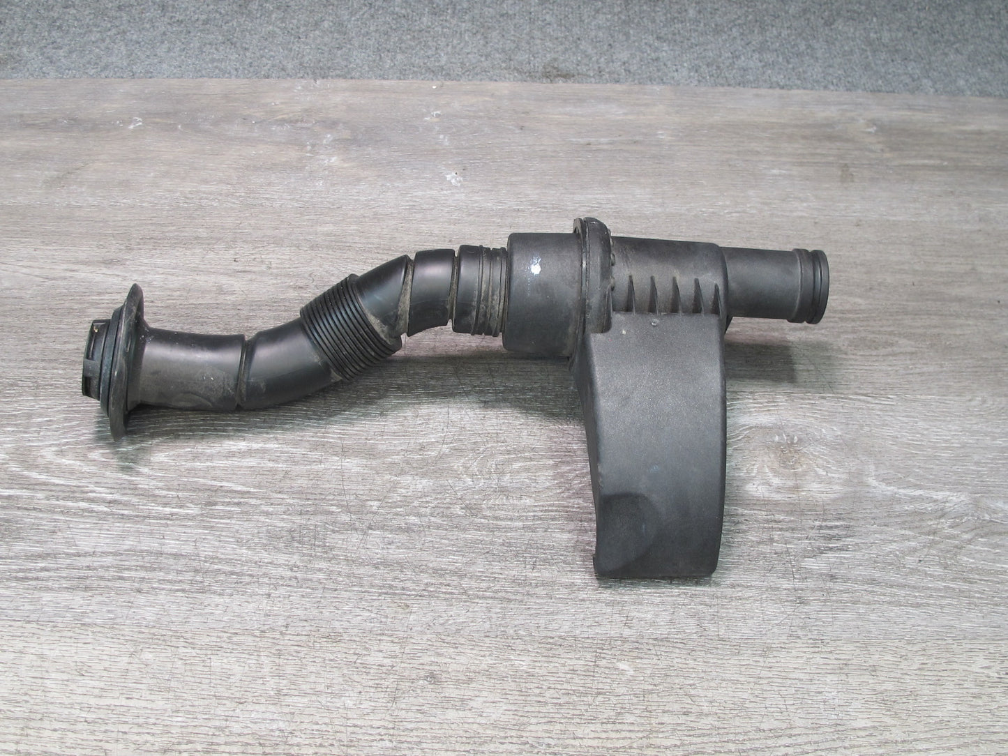 03-08 BMW E85 Z4 Sound Conducting Medium Pipe Line 7514864 OEM