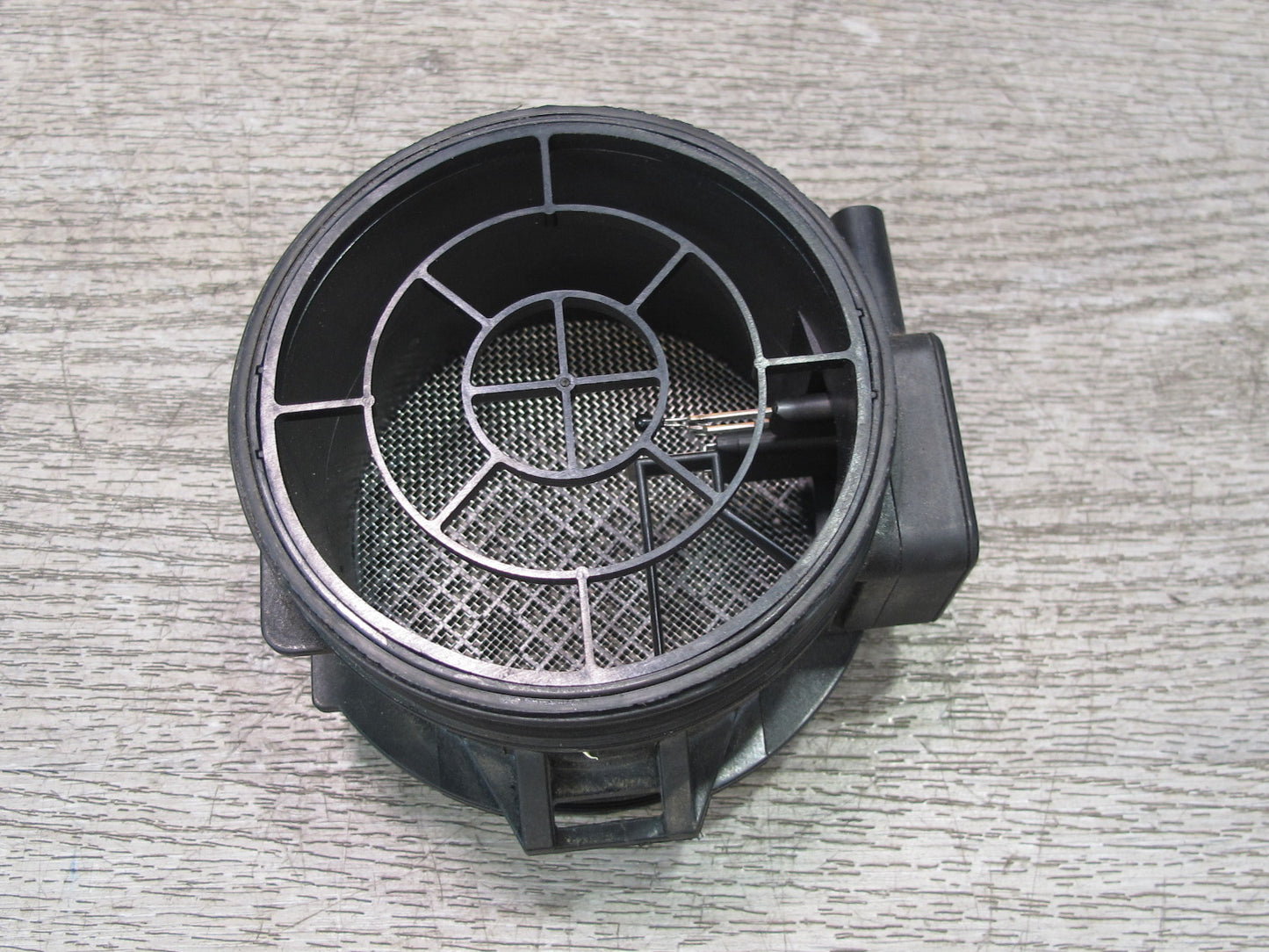03-08 BMW E85 E86 Z4 Mass Air Flow Meter MAF Sensor 7513956 OEM