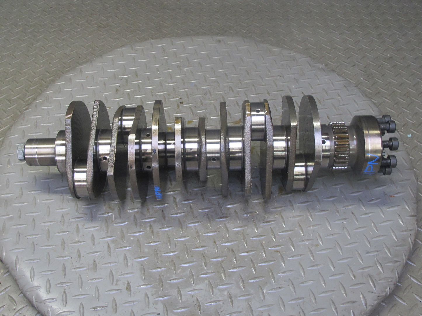 2002-2005 Porsche 911 996 3.6L M96.03 RWD Engine Crankshaft W/ Bearing Case
