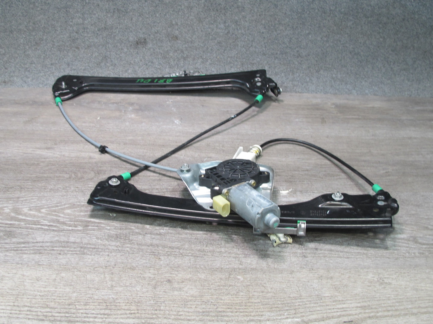 03-08 BMW E85 Z4 Right Door Window Regulator w Motor 7013754 OEM