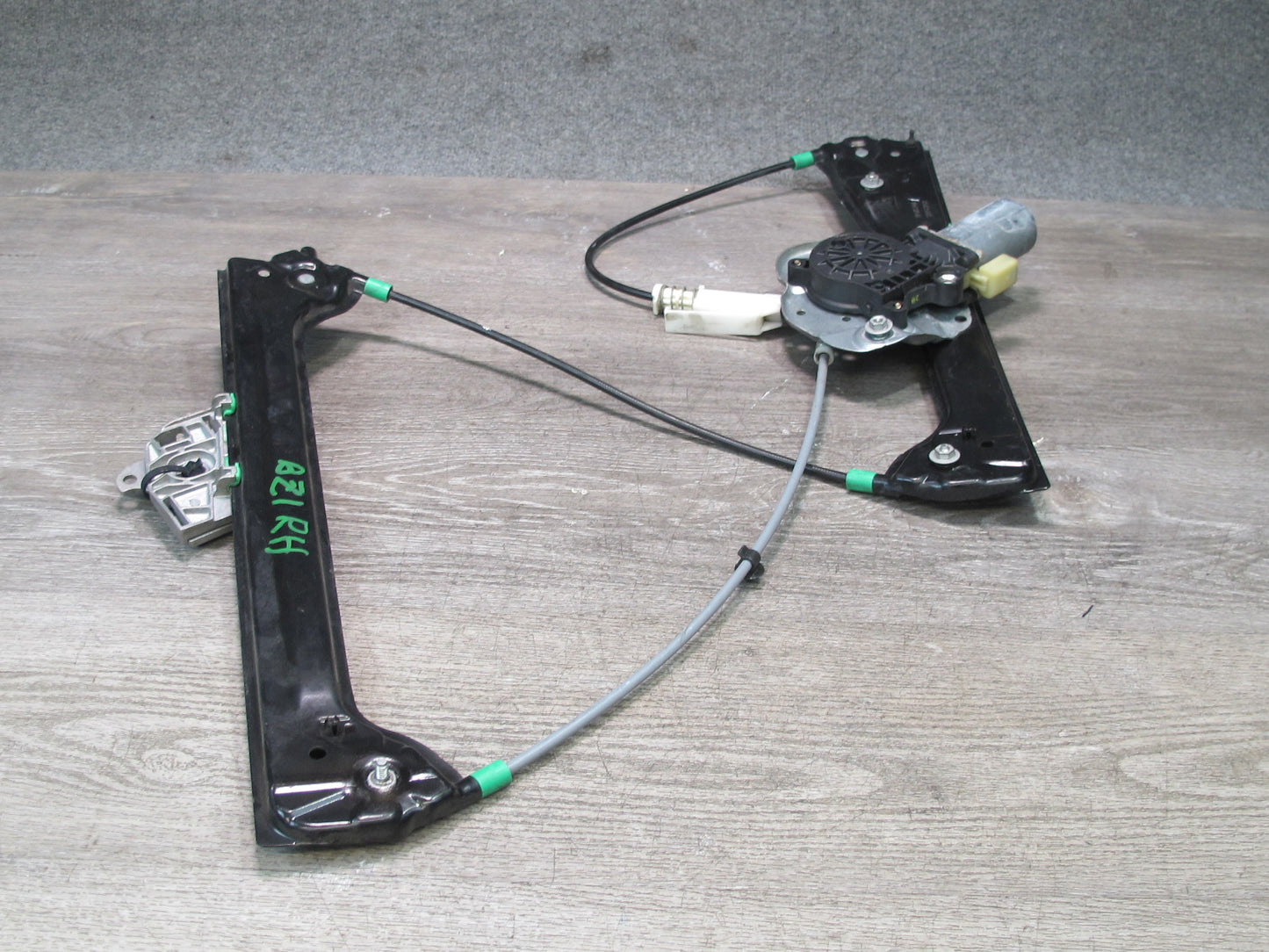 03-08 BMW E85 Z4 Right Door Window Regulator w Motor 7013754 OEM