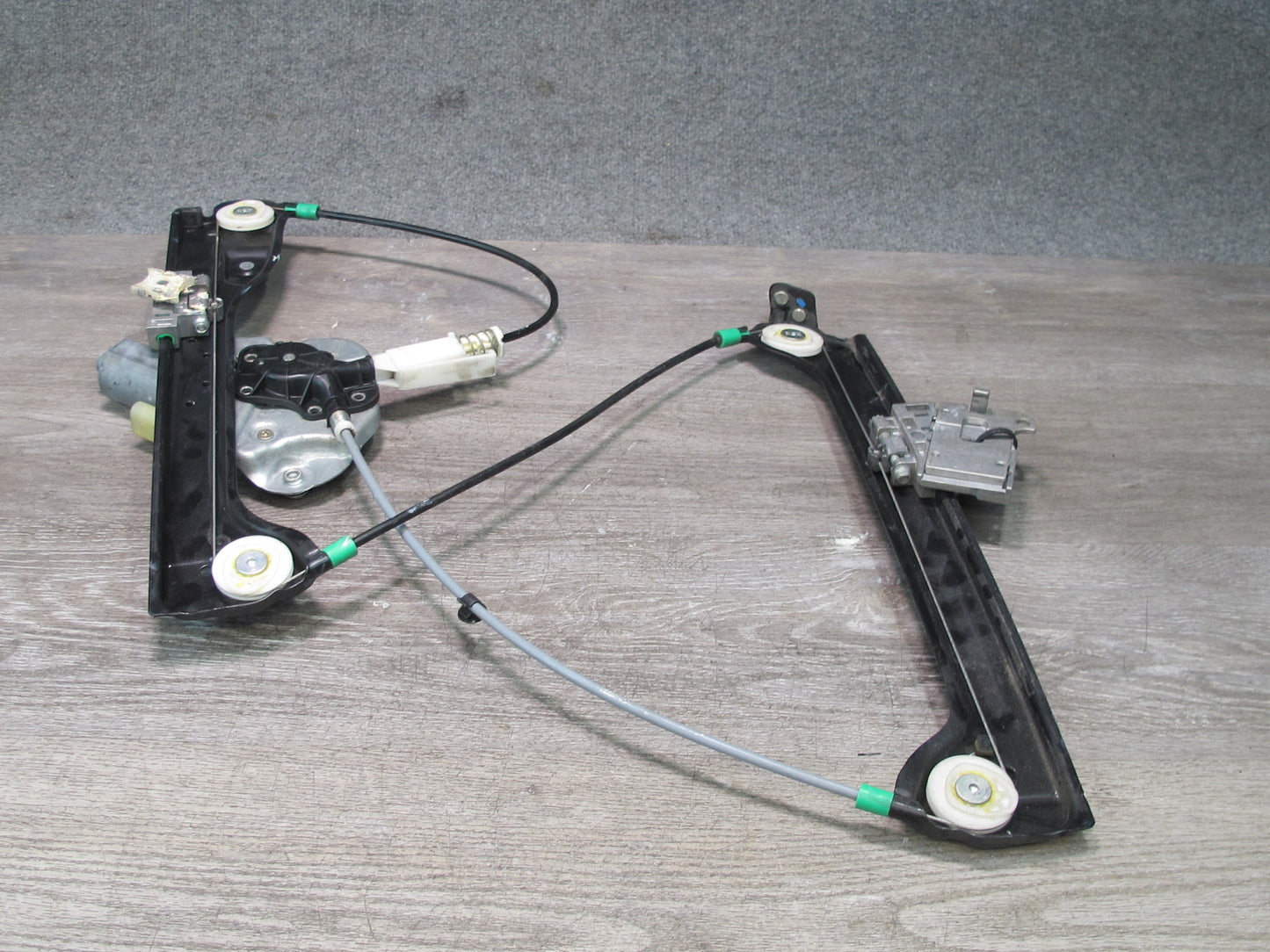 03-08 BMW E85 Z4 Right Door Window Regulator w Motor 7013754 OEM