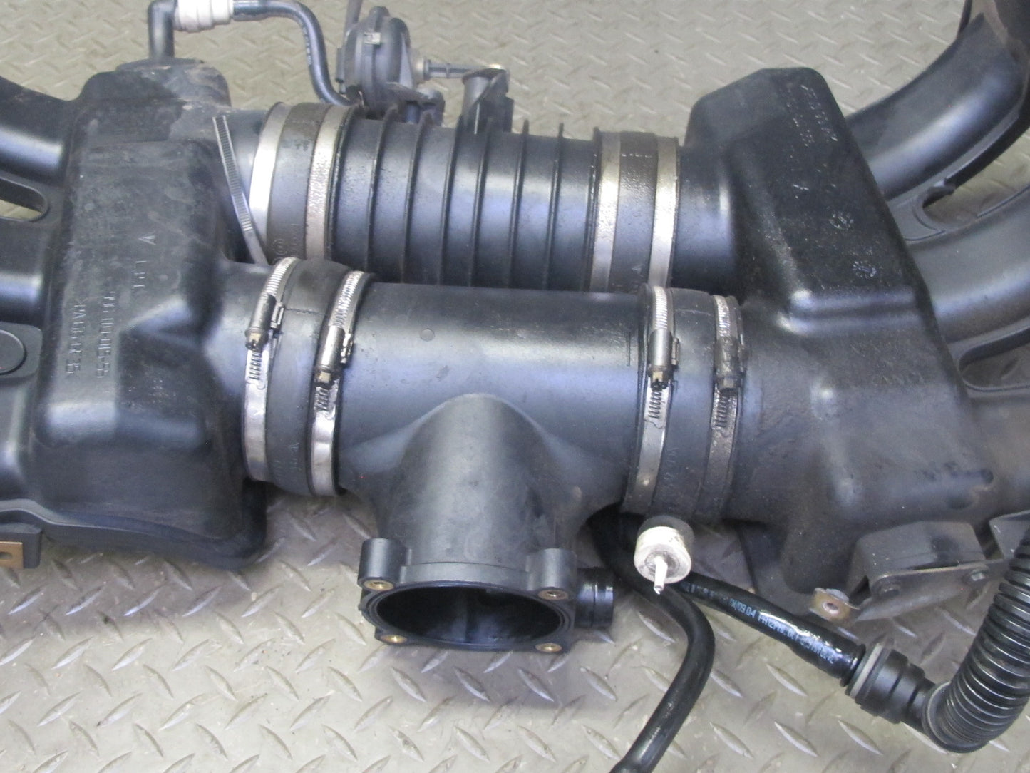 2002-2005 Porsche 911 996 3.6L M96.03 Engine Upper Air Intake Manifold
