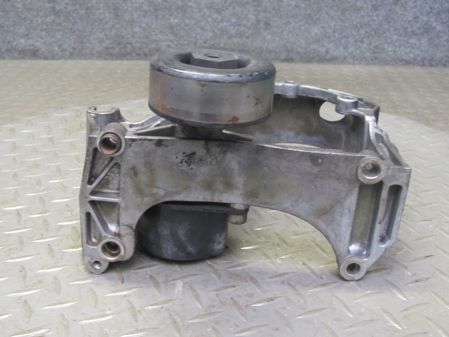 2002-2005 Porsche 911 996 3.6L M96.03 Power Steering Pump Mount Bracket