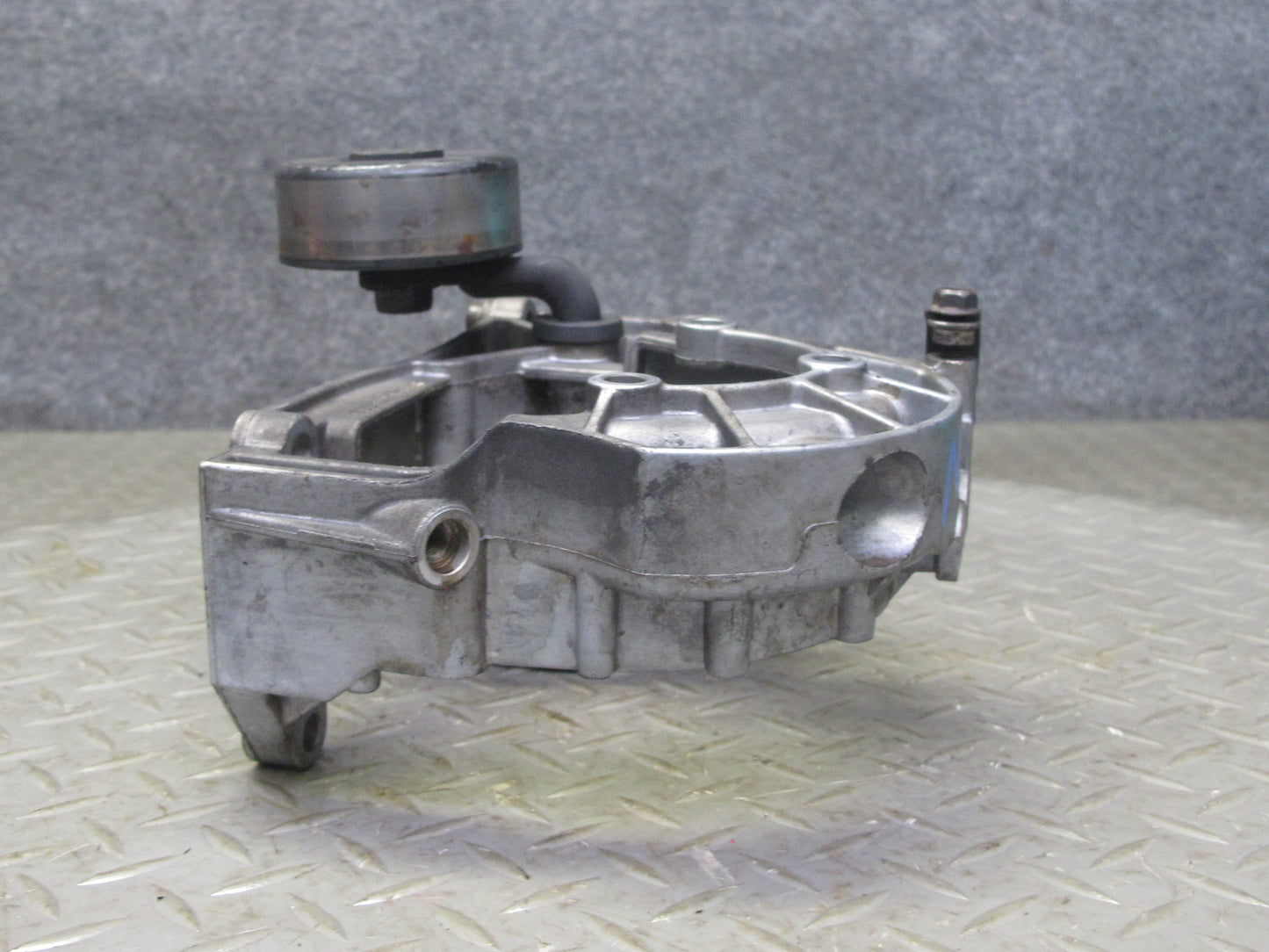 2002-2005 Porsche 911 996 3.6L M96.03 Power Steering Pump Mount Bracket
