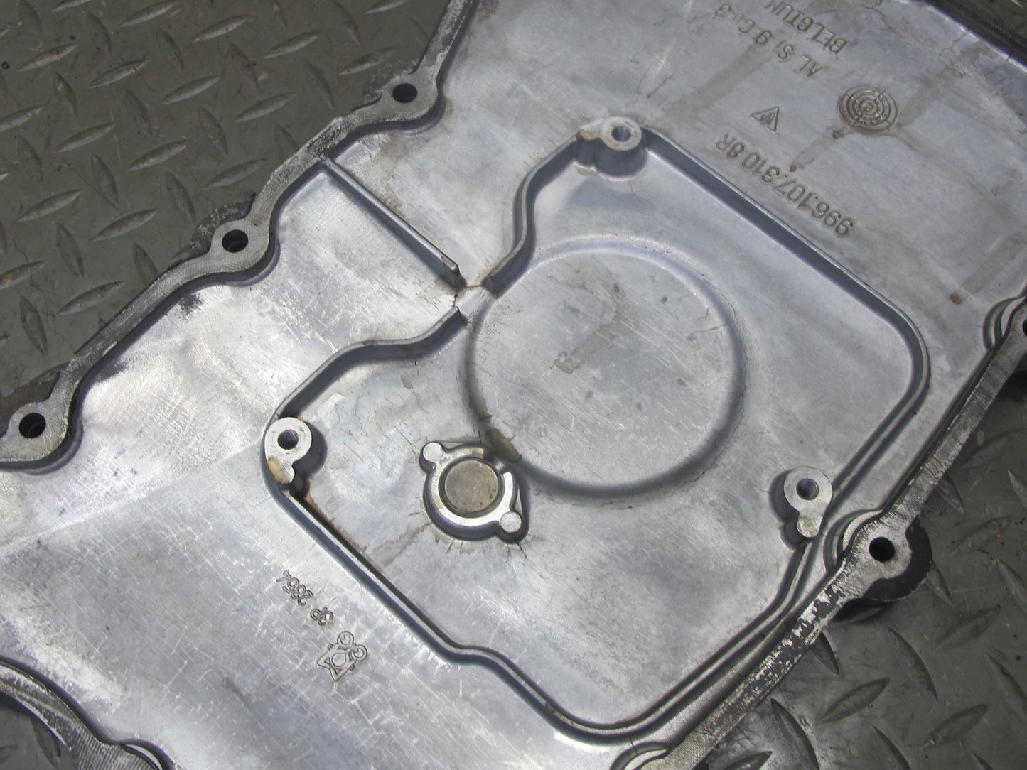 2002-2005 Porsche 911 Carrera 996 3.6L M96.03 Engine Motor Oil Pan Sump Cover