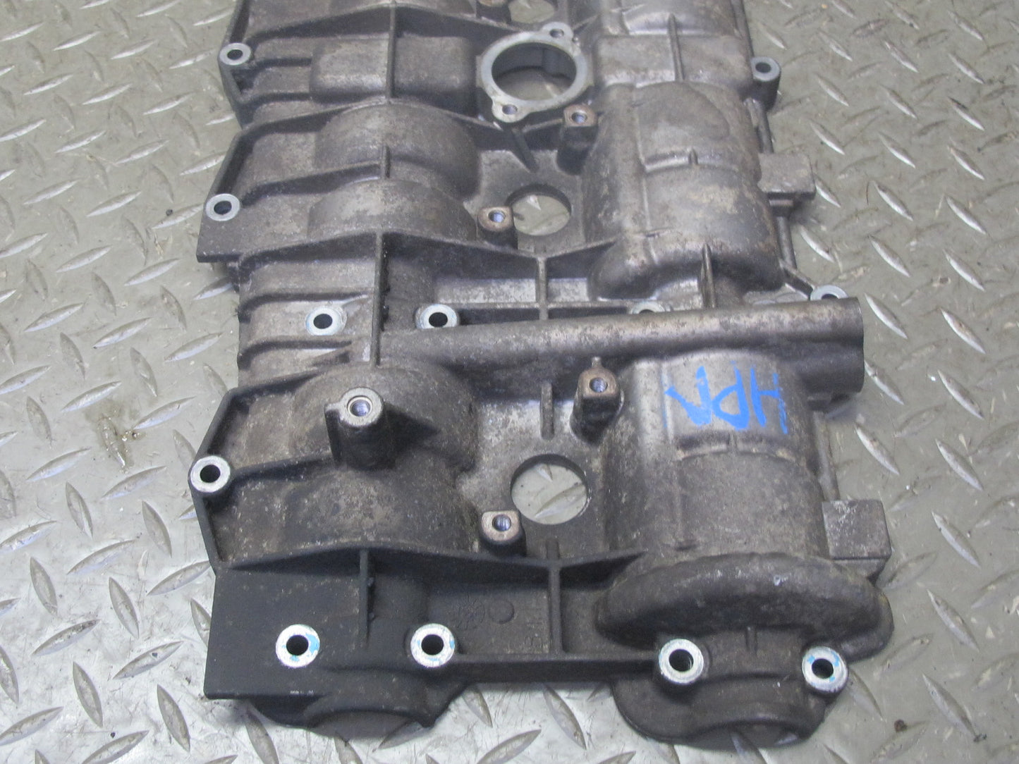 02-05 Porsche 911 996 3.6L M96.03 RWD Engine 4-6 Cylinder Head Valve Cover
