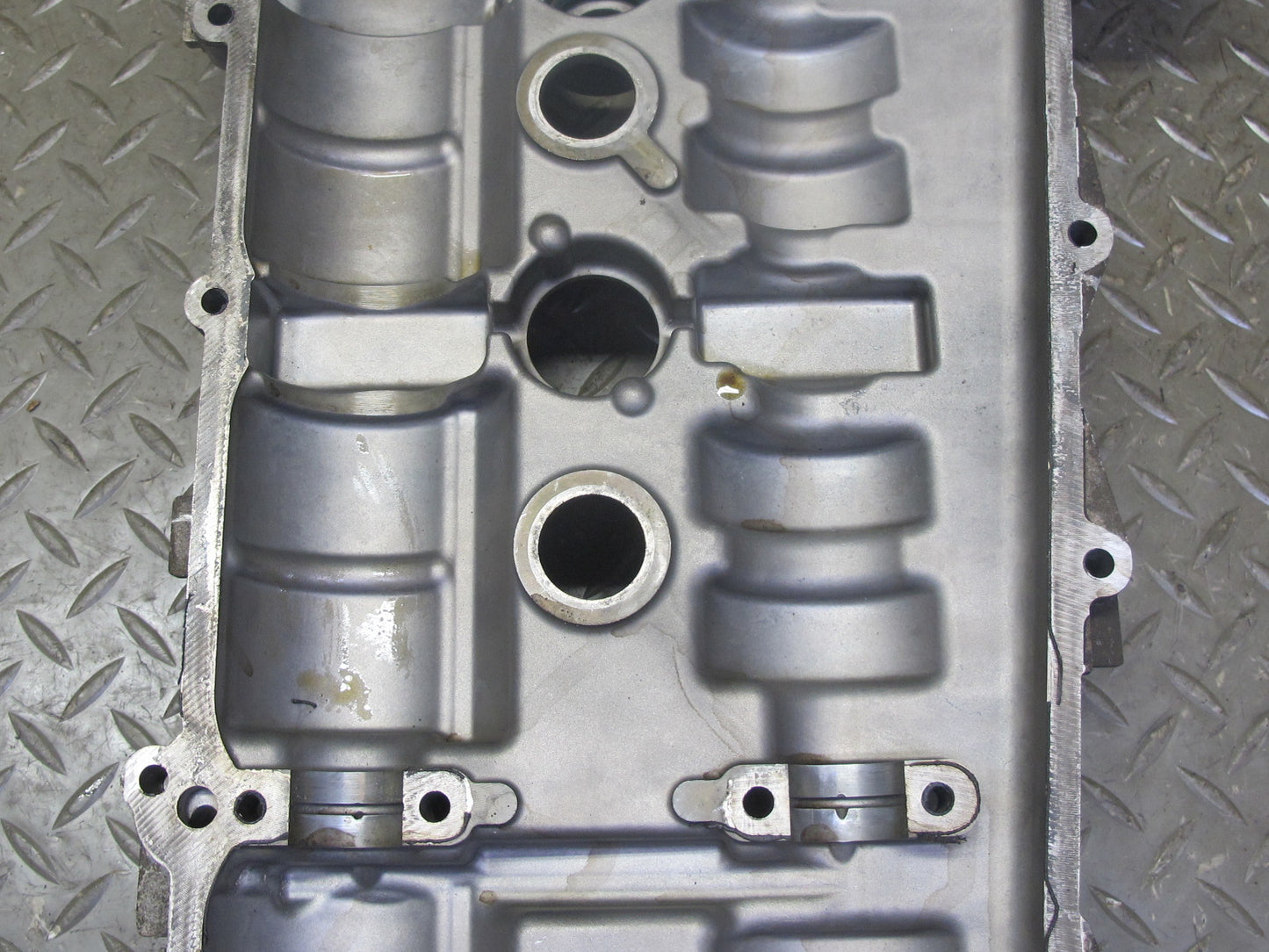 02-05 Porsche 911 996 3.6L M96.03 RWD Engine 4-6 Cylinder Head Valve Cover