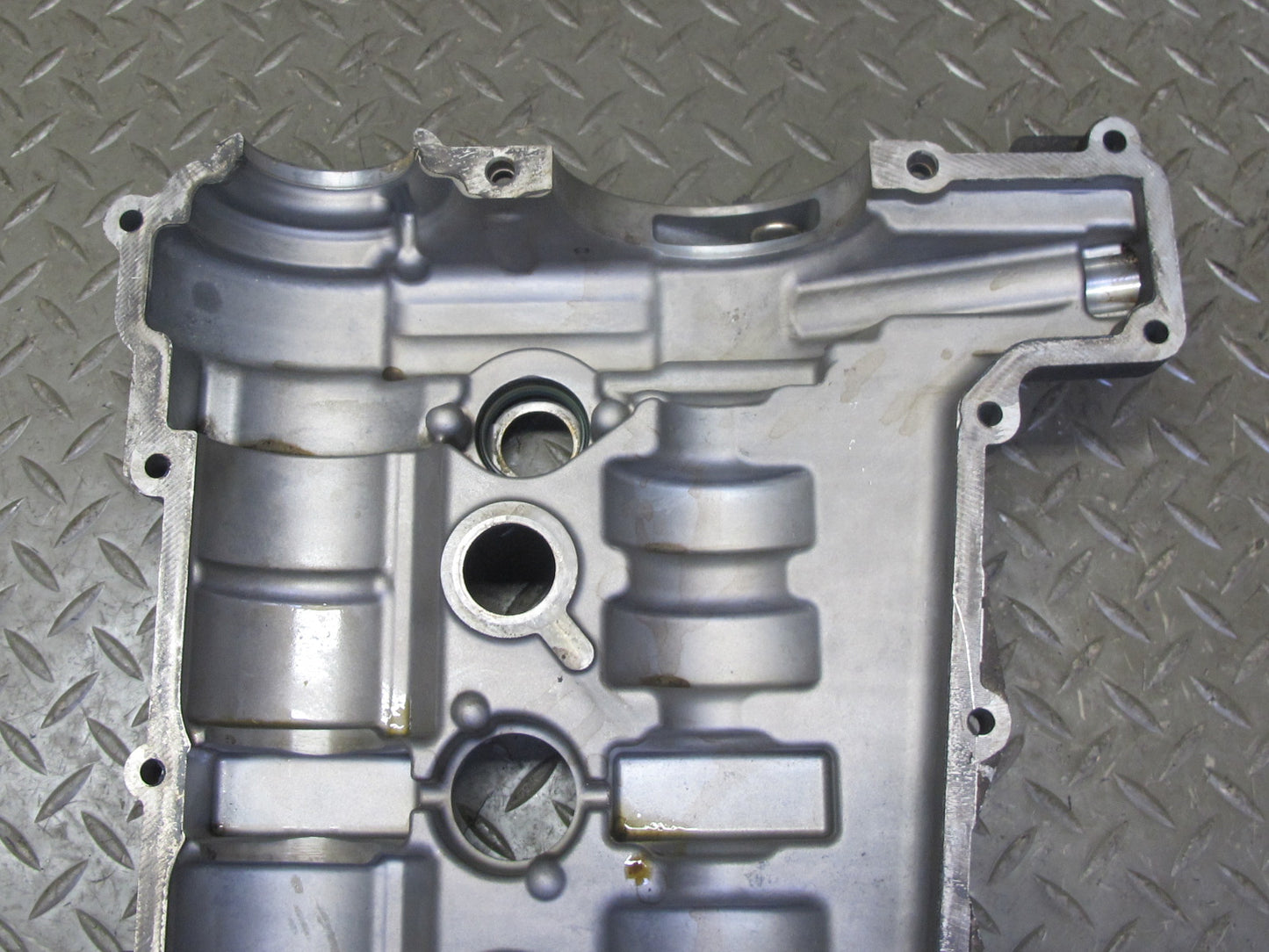 02-05 Porsche 911 996 3.6L M96.03 RWD Engine 4-6 Cylinder Head Valve Cover