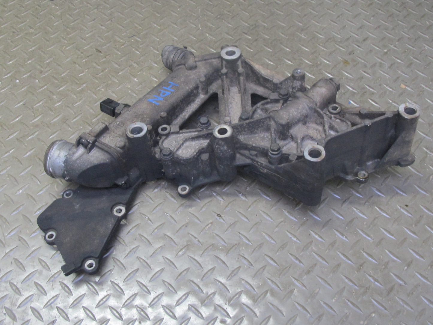 2002-2005 Porsche 911 Carrera 996 3.6L M96.03 Engine Motor Oil Pump Housing