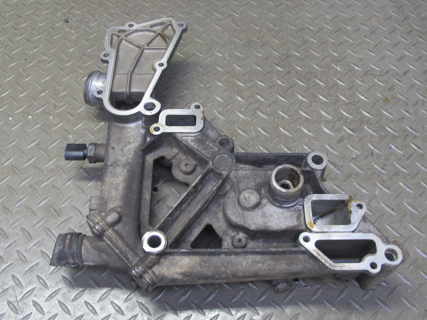 2002-2005 Porsche 911 Carrera 996 3.6L M96.03 Engine Motor Oil Pump Housing