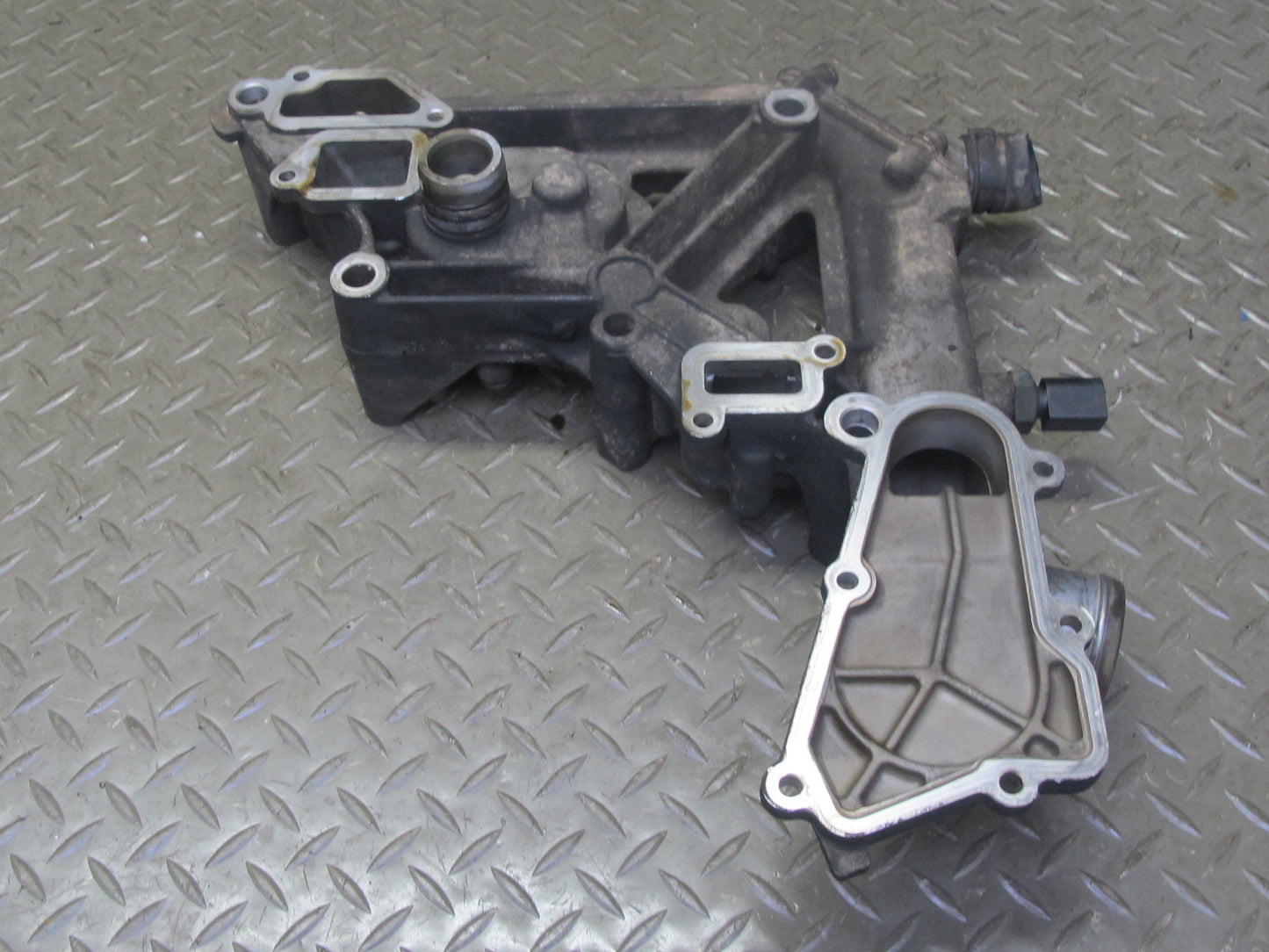 2002-2005 Porsche 911 Carrera 996 3.6L M96.03 Engine Motor Oil Pump Housing