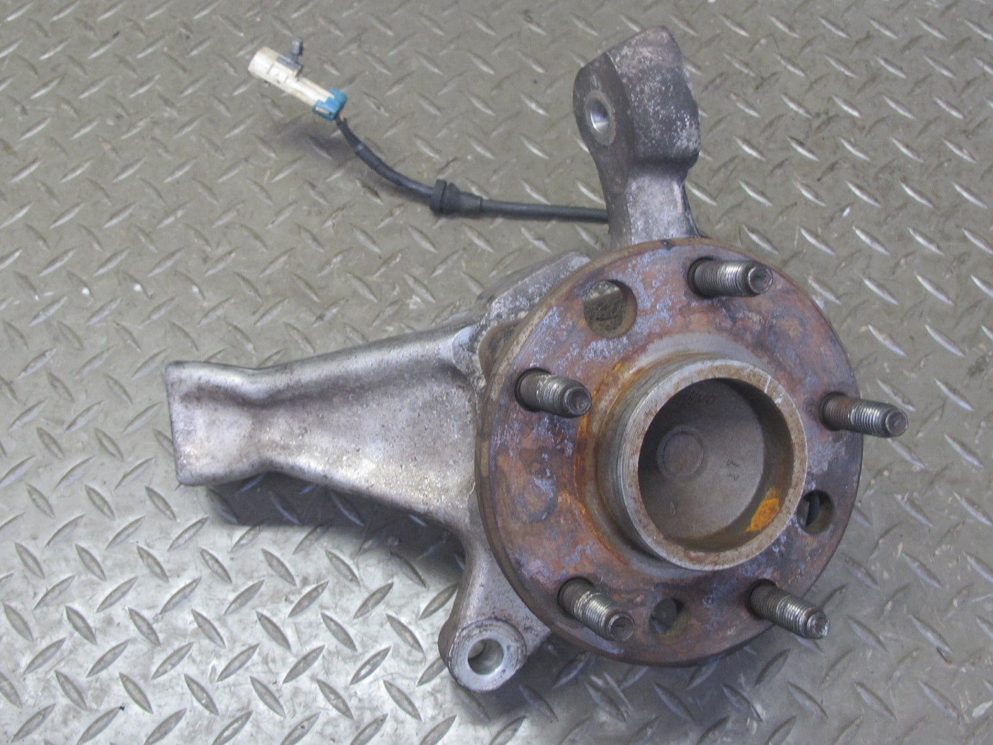 91-96 Chevrolet Corvette C4 Front Right Spindle Knuckle Wheel Hub Bearing OEM