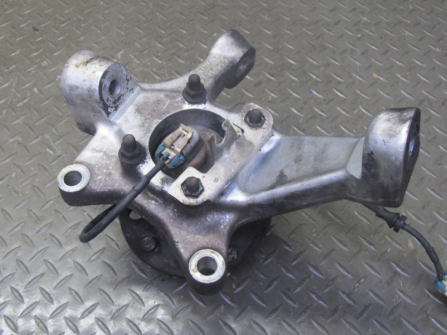 91-96 Chevrolet Corvette C4 Front Right Spindle Knuckle Wheel Hub Bearing OEM