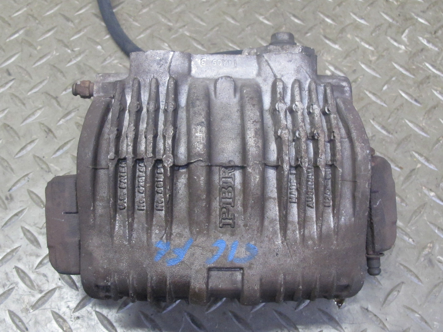 88-94 Chevrolet Corvette C4 Set of 2 Front Left & Right Brake Caliper OEM