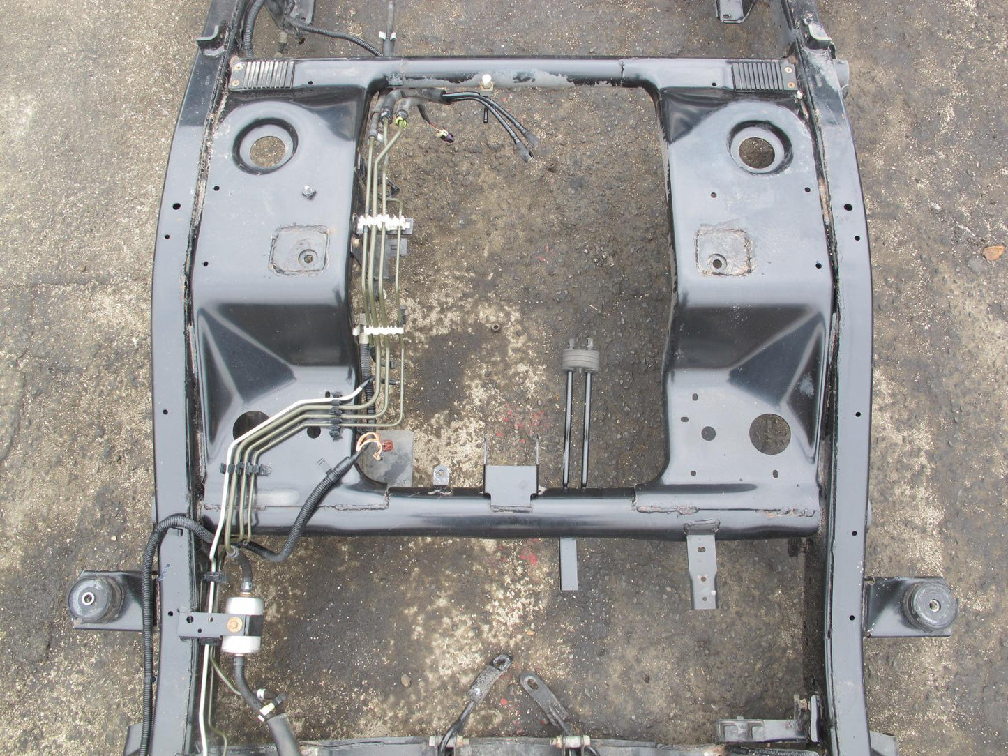 99-01 Isuzu Vehicross 3.5L 6VE1 A/T Lower Frame Assembly 144K Miles OEM