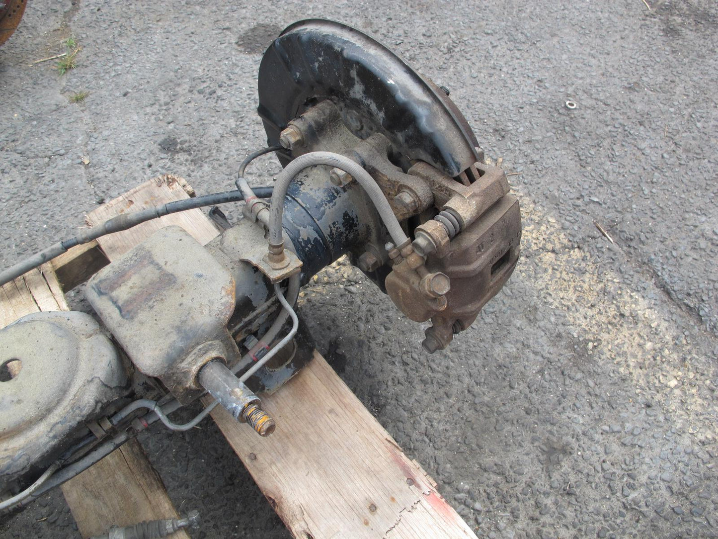 99-01 Isuzu Vehicross Rear Axle Differential LSD 4.30 Ratio Stabilizer & Brakes