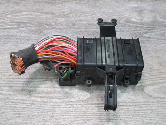 2000-2004 Porsche Boxster 986 Fuse Relay Junction Box Module Unit