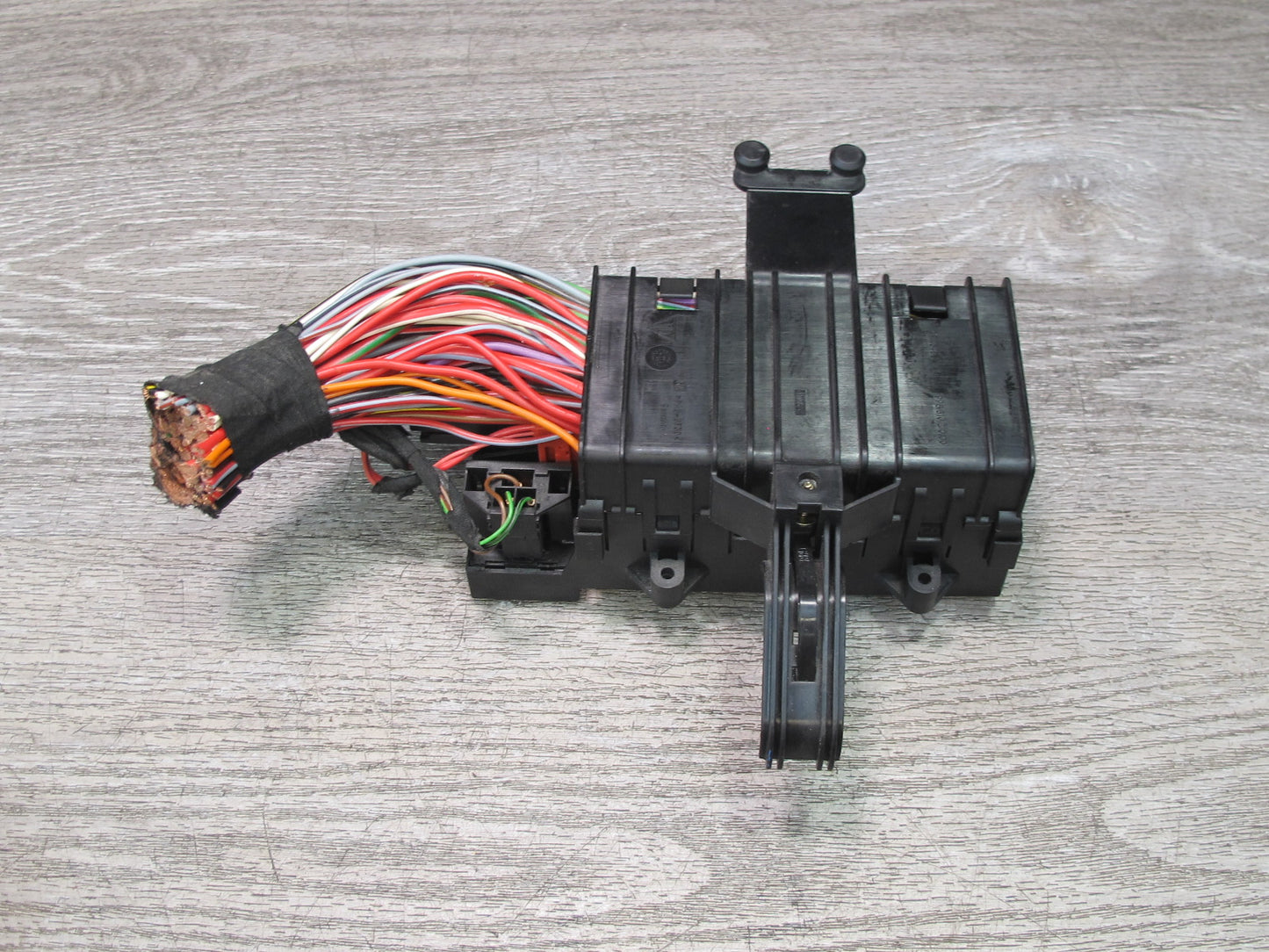 2000-2004 Porsche Boxster 986 Fuse Relay Junction Box Module Unit