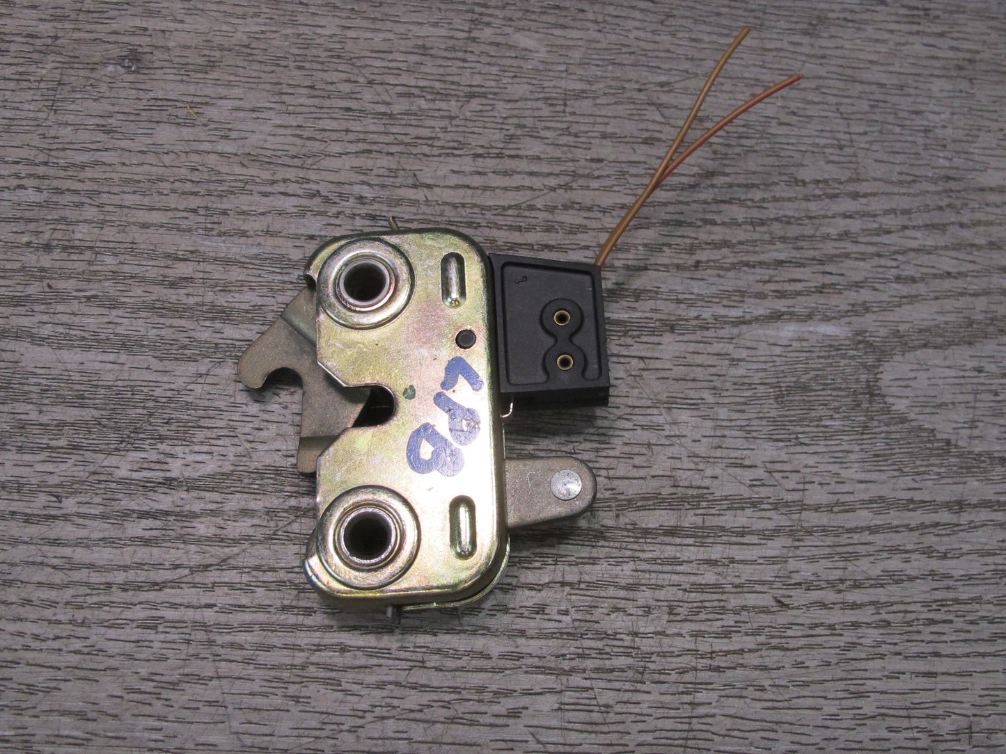 1997-2004 Porsche Boxster 986 Rear Trunk Lid Lock Latch 98651205302