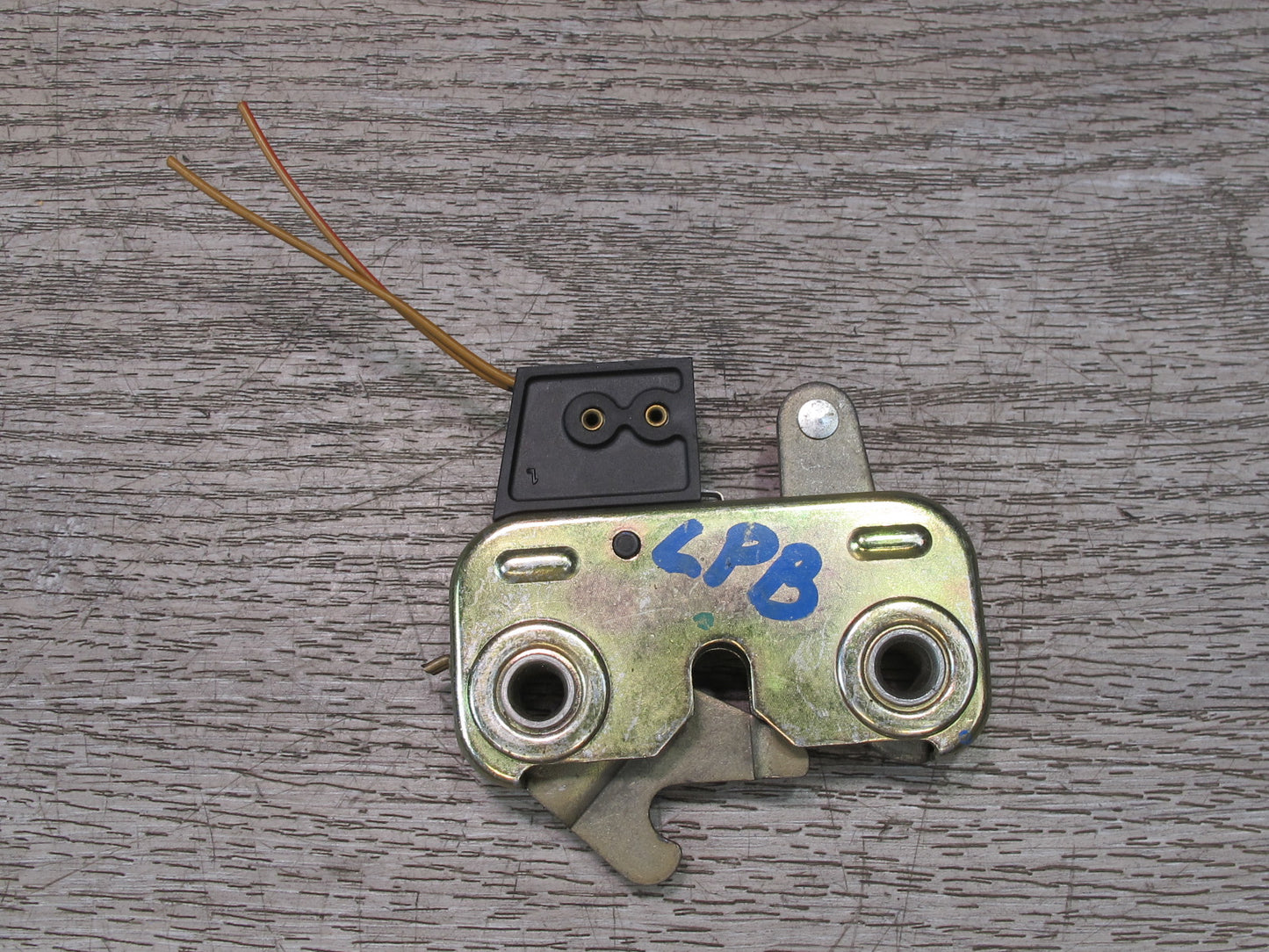 1997-2004 Porsche Boxster 986 Rear Trunk Lid Lock Latch 98651205302