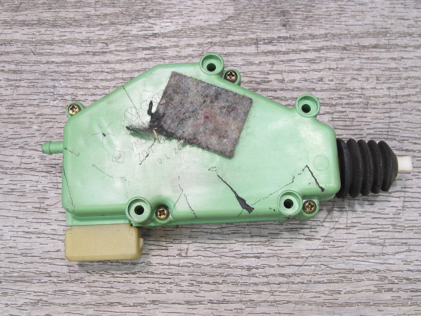 97-03 VW Eurovan T4 Rear Right Sliding Door Lock Actuator Motor OEM