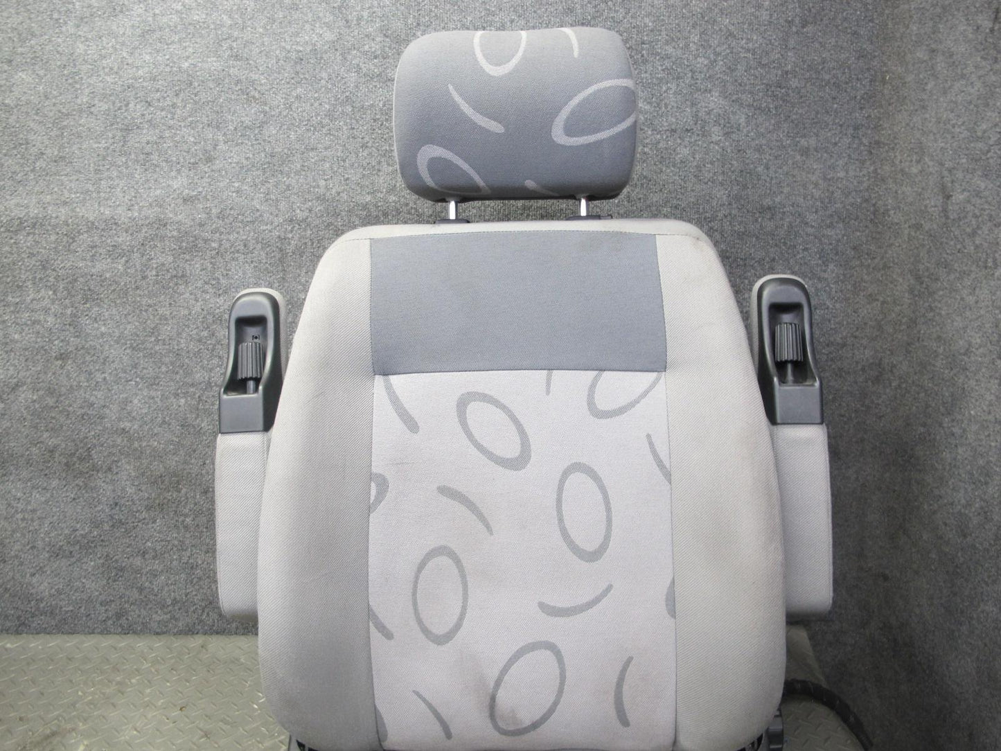 99-03 VW Eurovan T4 Set of 2 Front Left & Right Cloth Seat Gray OEM