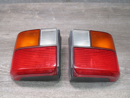 99-03 VW Eurovan T4 Set of 2 Rear Left & Right Tail Light Lamp OEM