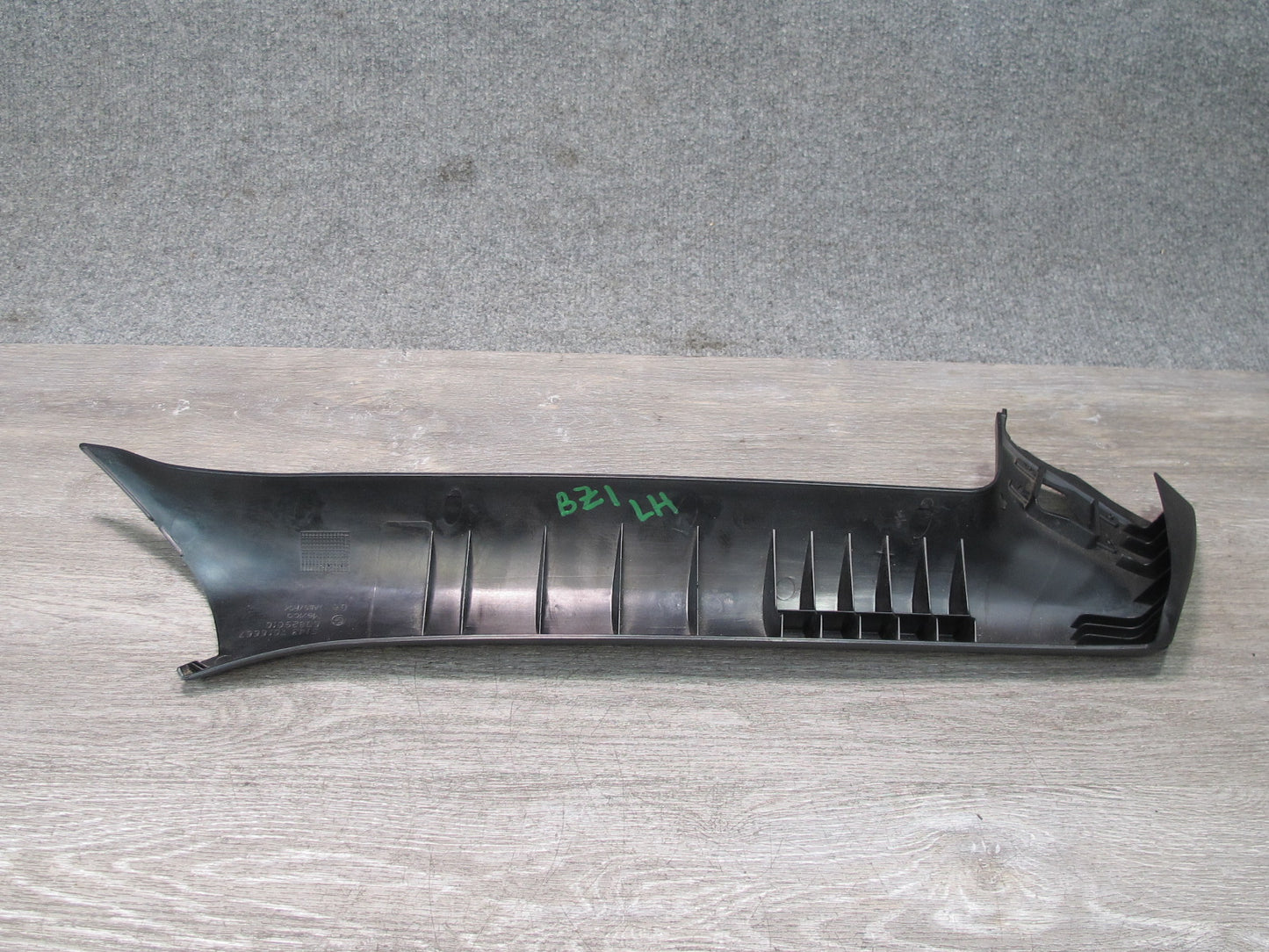 03-08 BMW E85 Z4 Roadster Set of 2 Front Left & Right A Pillar Trim Cover OEM