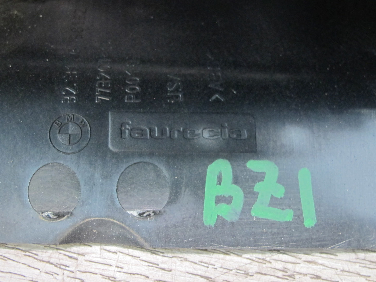 03-08 BMW E86 E85 Z4 Steering Column Upper & Lower Trim Cover Panel Black OEM