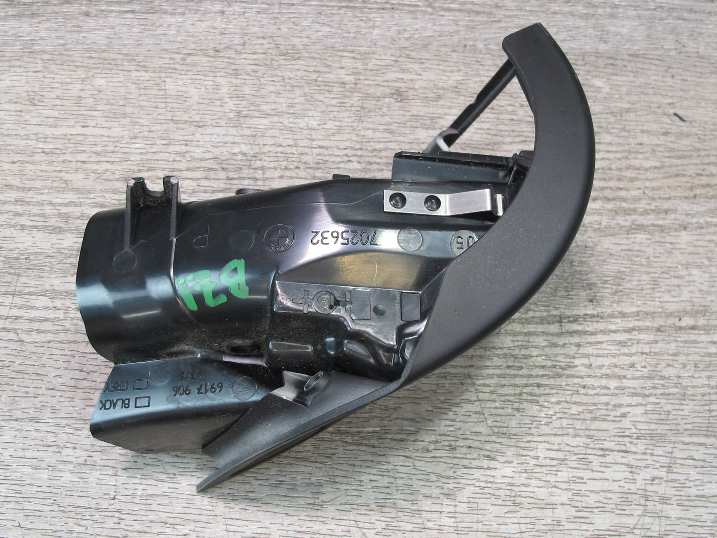 03-04 BMW E85 Z4 Dash Right Air Vent Black 6917906 OEM