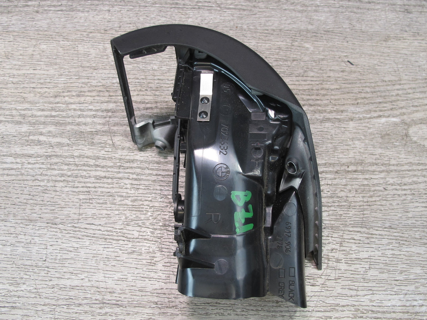 03-04 BMW E85 Z4 Dash Right Air Vent Black 6917906 OEM