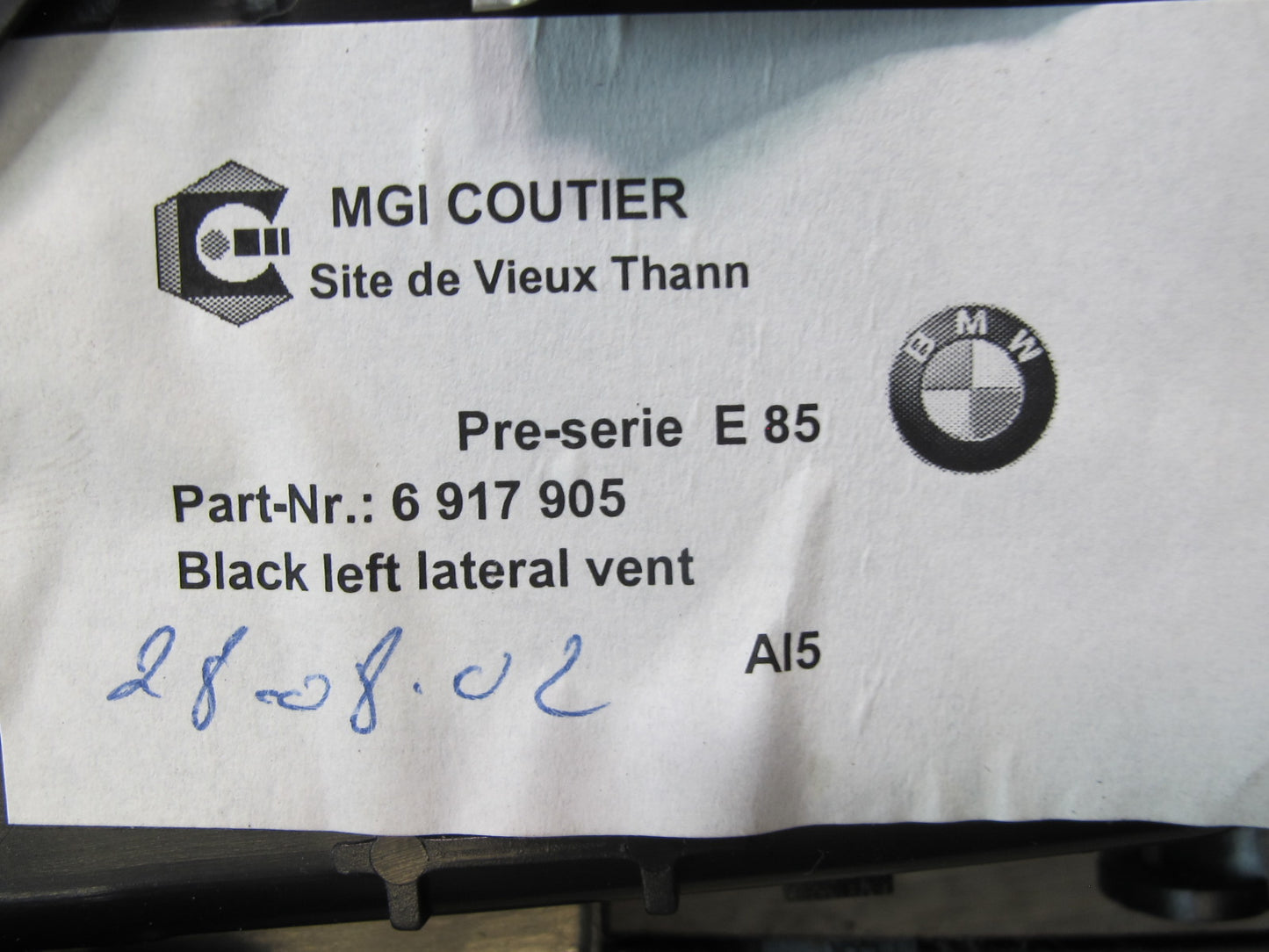 03-04 BMW E85 Z4 Dash Left Air Vent Black 6917905 OEM