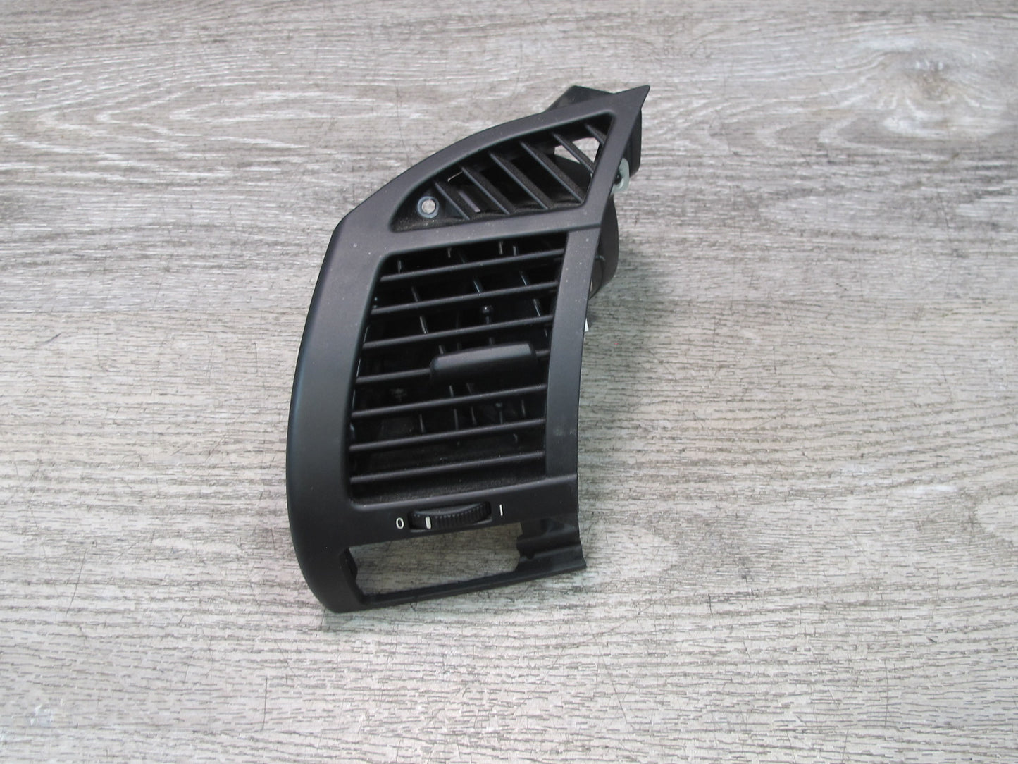 03-04 BMW E85 Z4 Dash Left Air Vent Black 6917905 OEM
