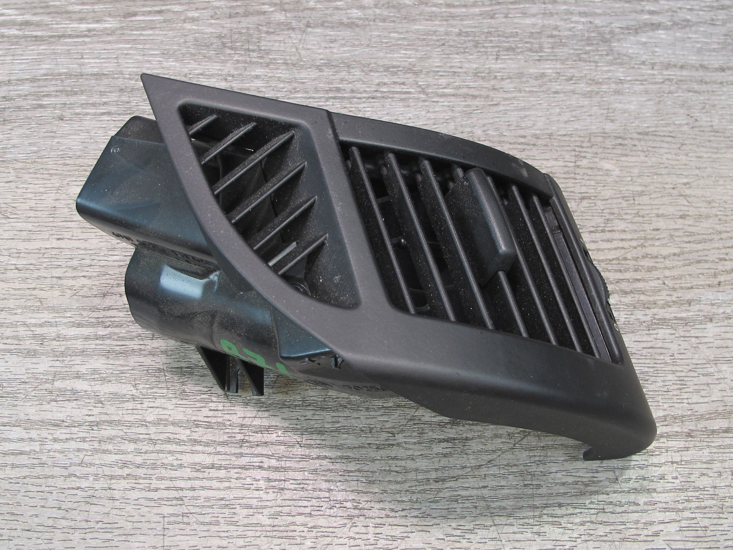 03-04 BMW E85 Z4 Dash Left Air Vent Black 6917905 OEM