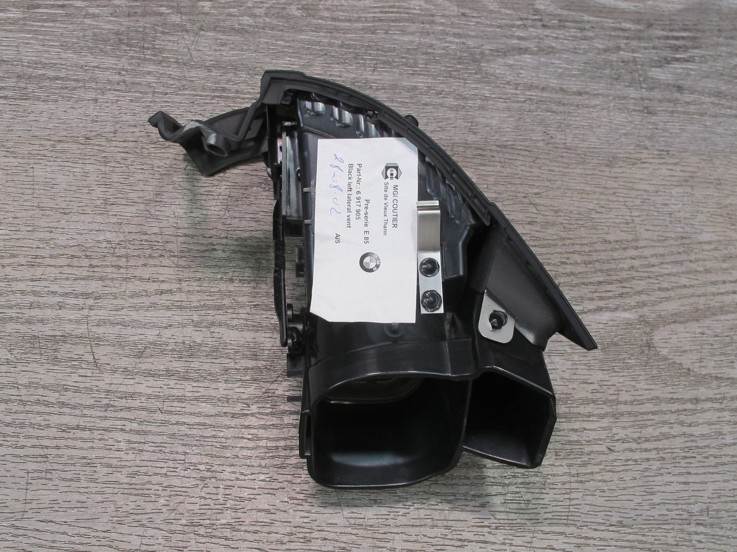 03-04 BMW E85 Z4 Dash Left Air Vent Black 6917905 OEM