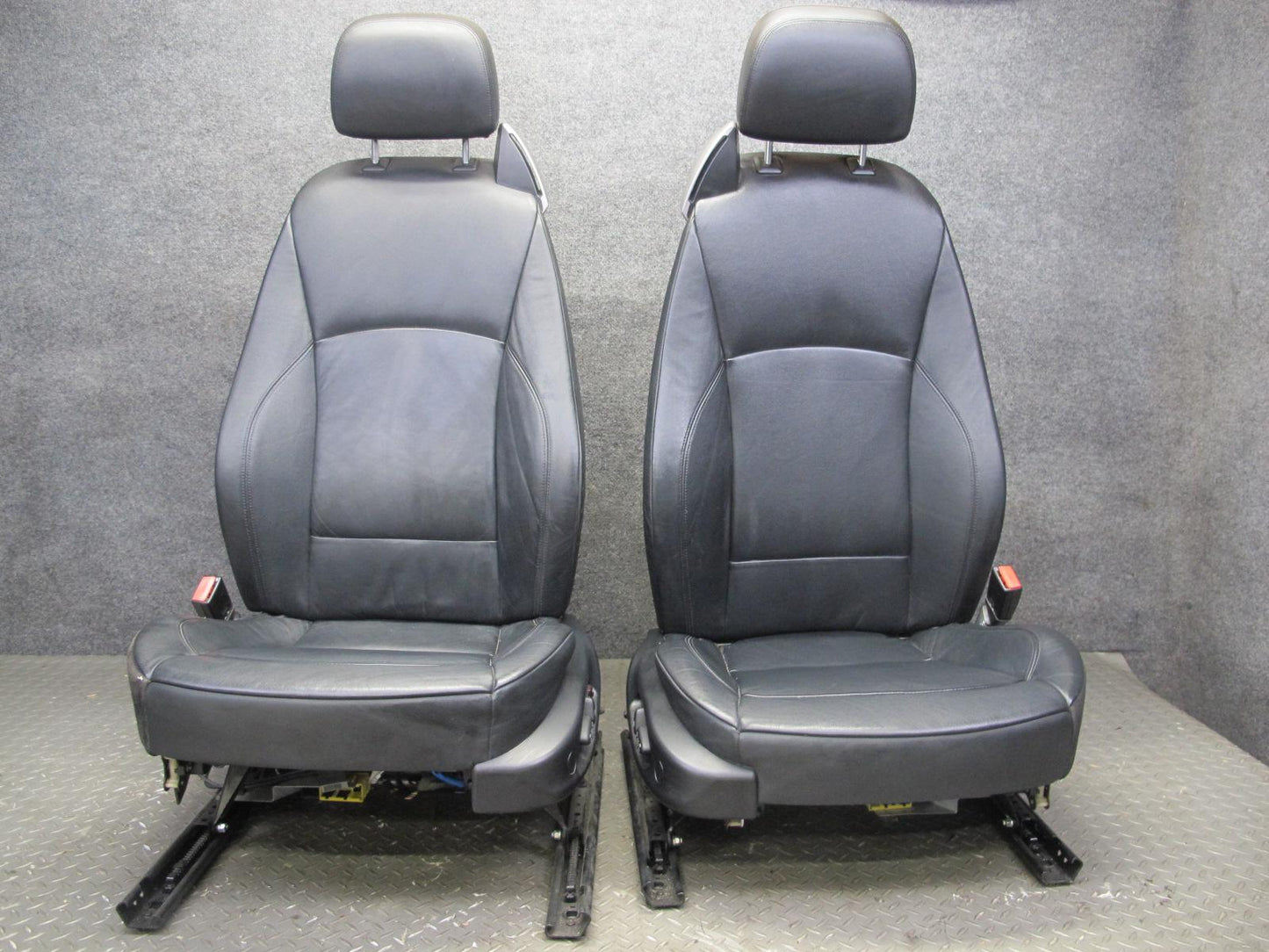 03-04 BMW E85 Z4 Set of 2 Left & Right Memory Heated Leather Seat Black Set OEM